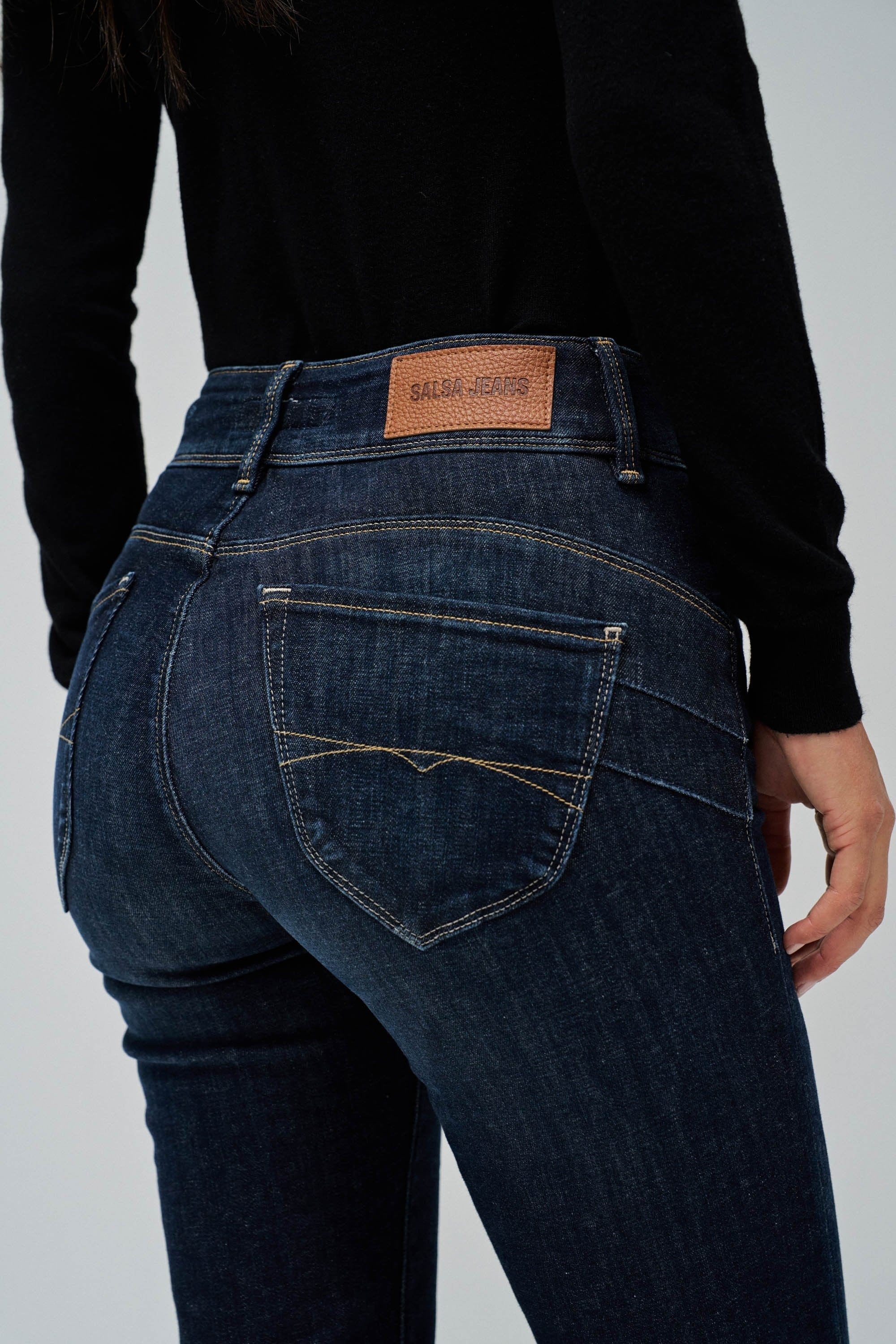 SALSA Secret Push In Secret Push In Straight Jeans - Midnight Stitchwash - 21009723.853 von Salsa