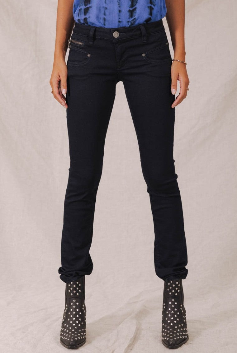 FREEMAN T. PORTER Alexa Slim S-SDM Five Pocket - Midnight Navy Blue - 25638 205.F0082 von Freeman T. Porter