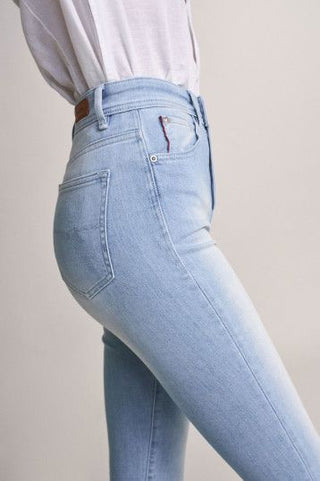 SALSA Elegant Capri - Skywashed Serenity - 123573.8501