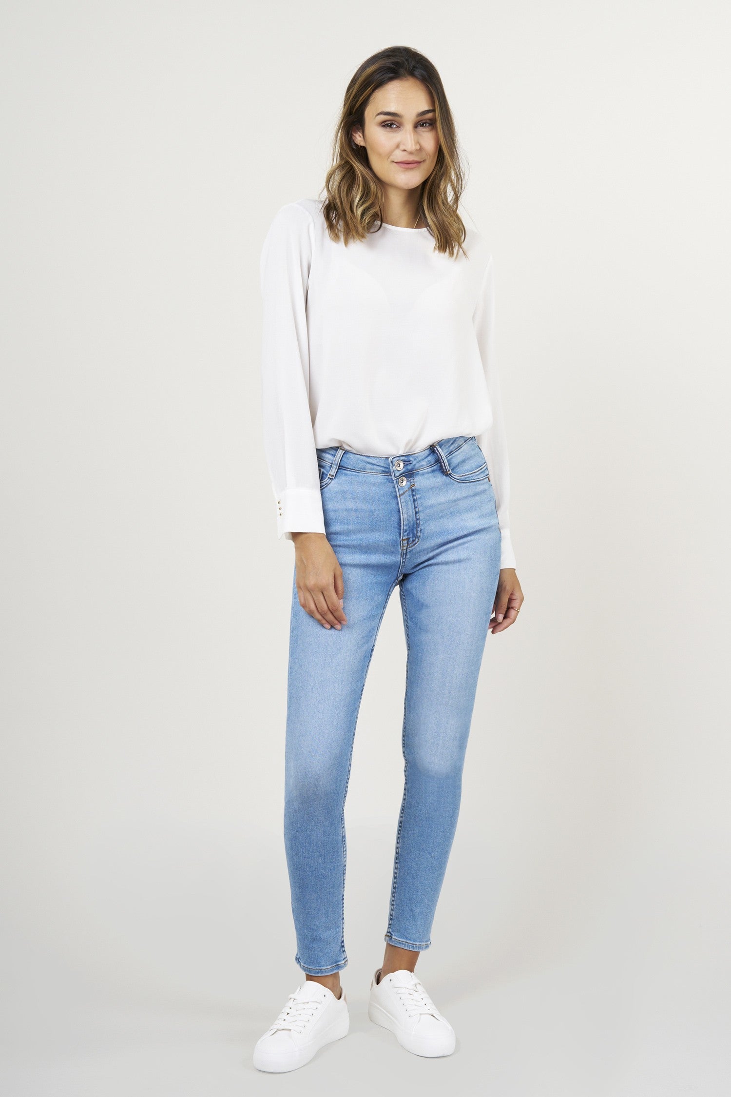 BLUE FIRE LARA pacifique 1136.260 von Blue Fire