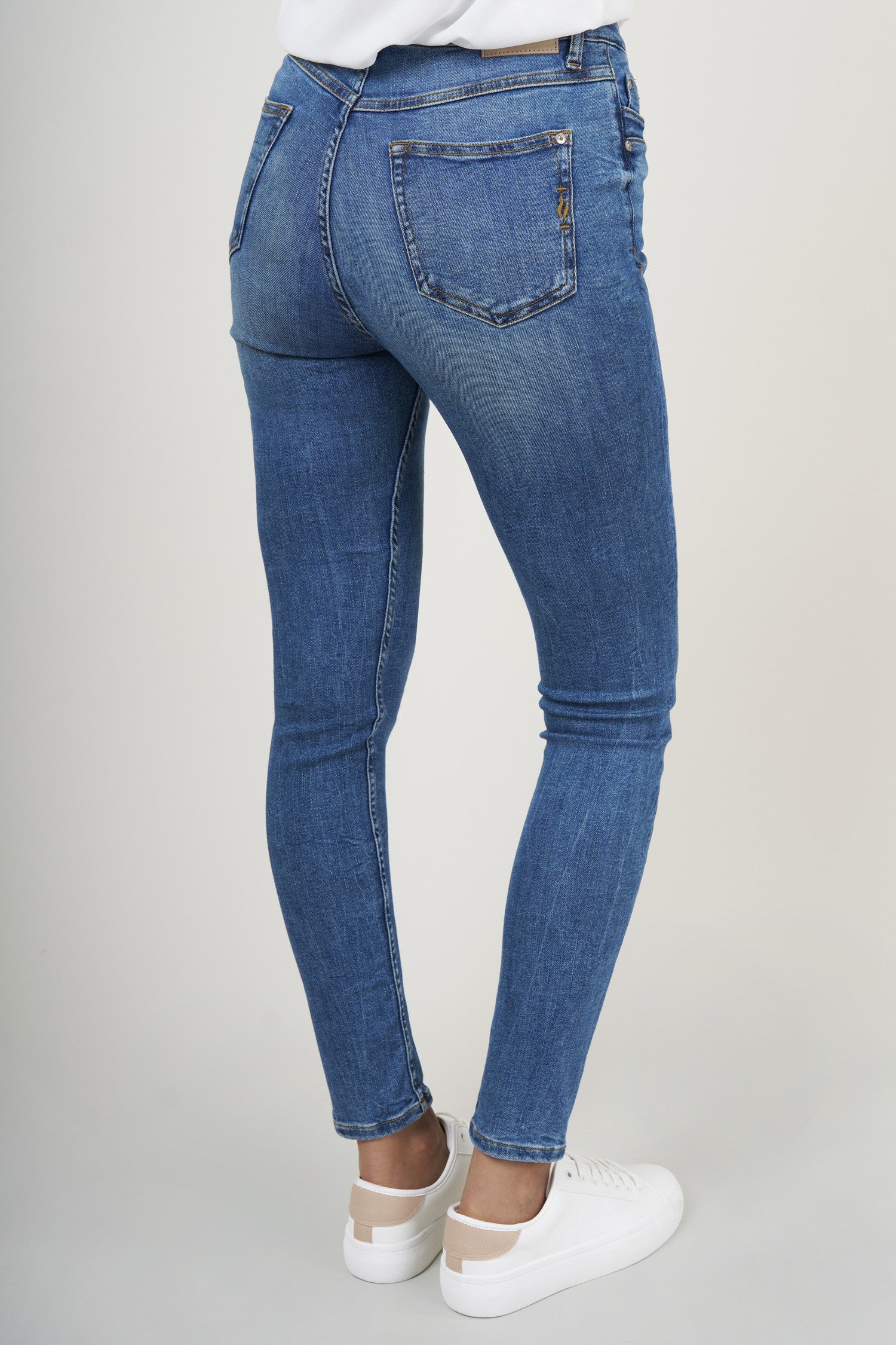 BLUE FIRE Lara Skinny-Fit Jeans - Sunlit Cobblestone Blue - 1136.261 von Blue Fire