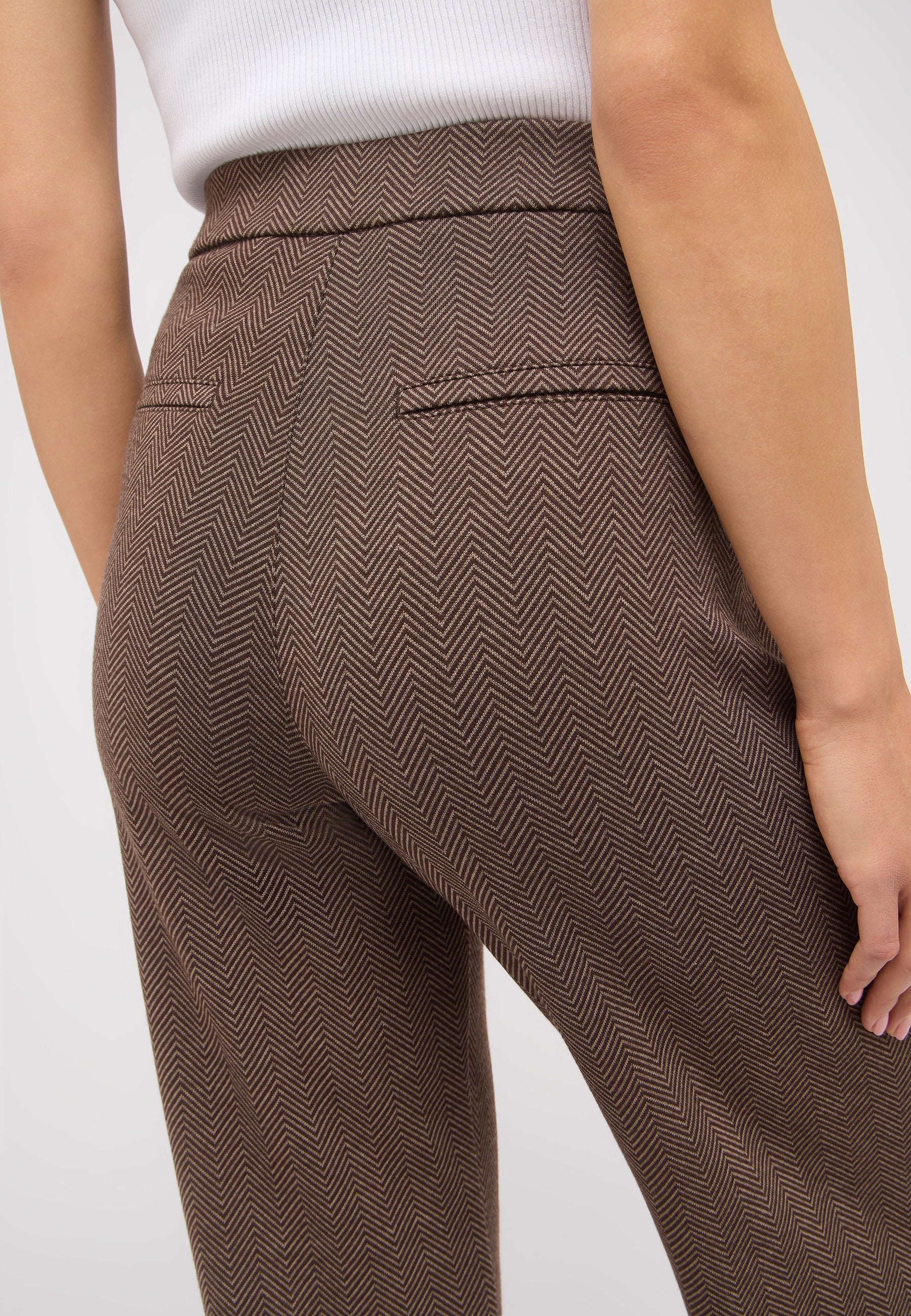 ANGELS Liz Easy Schlupfhose - Toasted Hazelnut - 618 2517.4519 von Angels Jeans