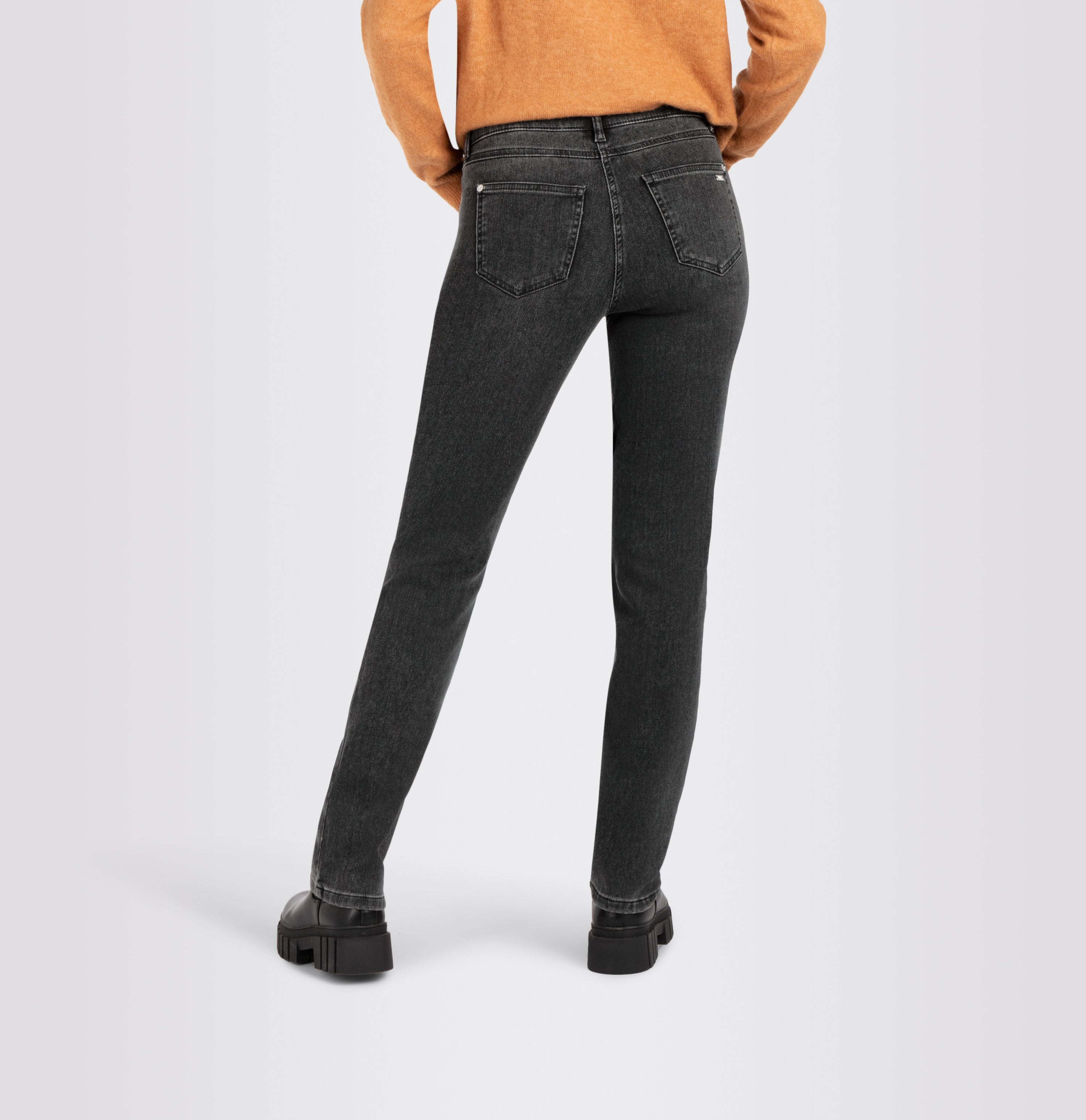 MAC MELANIE Straight Five Pocket - Charcoal Drift Denim - 5040-90-0354-D939 von MAC