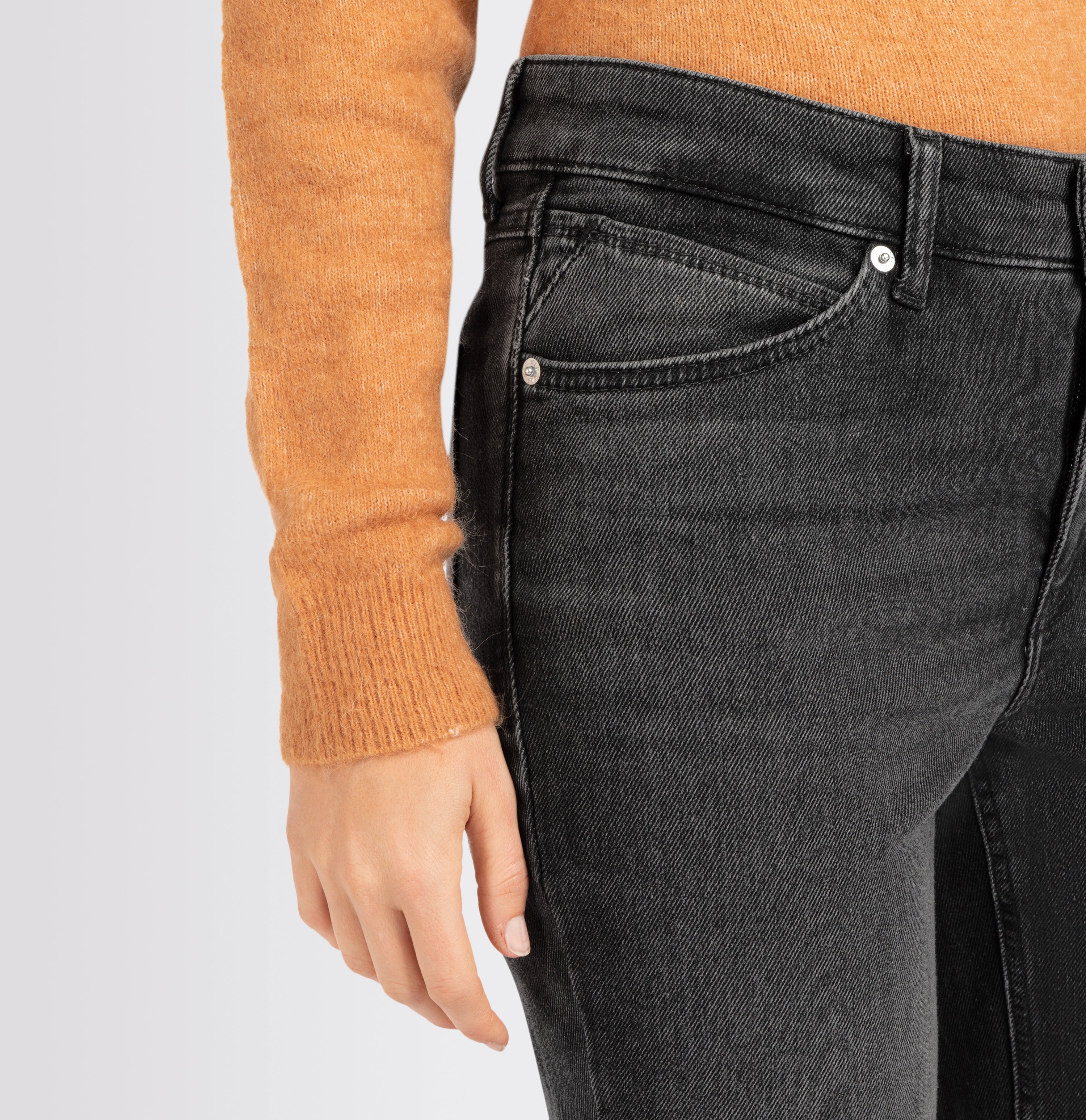 MAC MELANIE Straight Five Pocket - Charcoal Drift Denim - 5040-90-0354-D939 von MAC