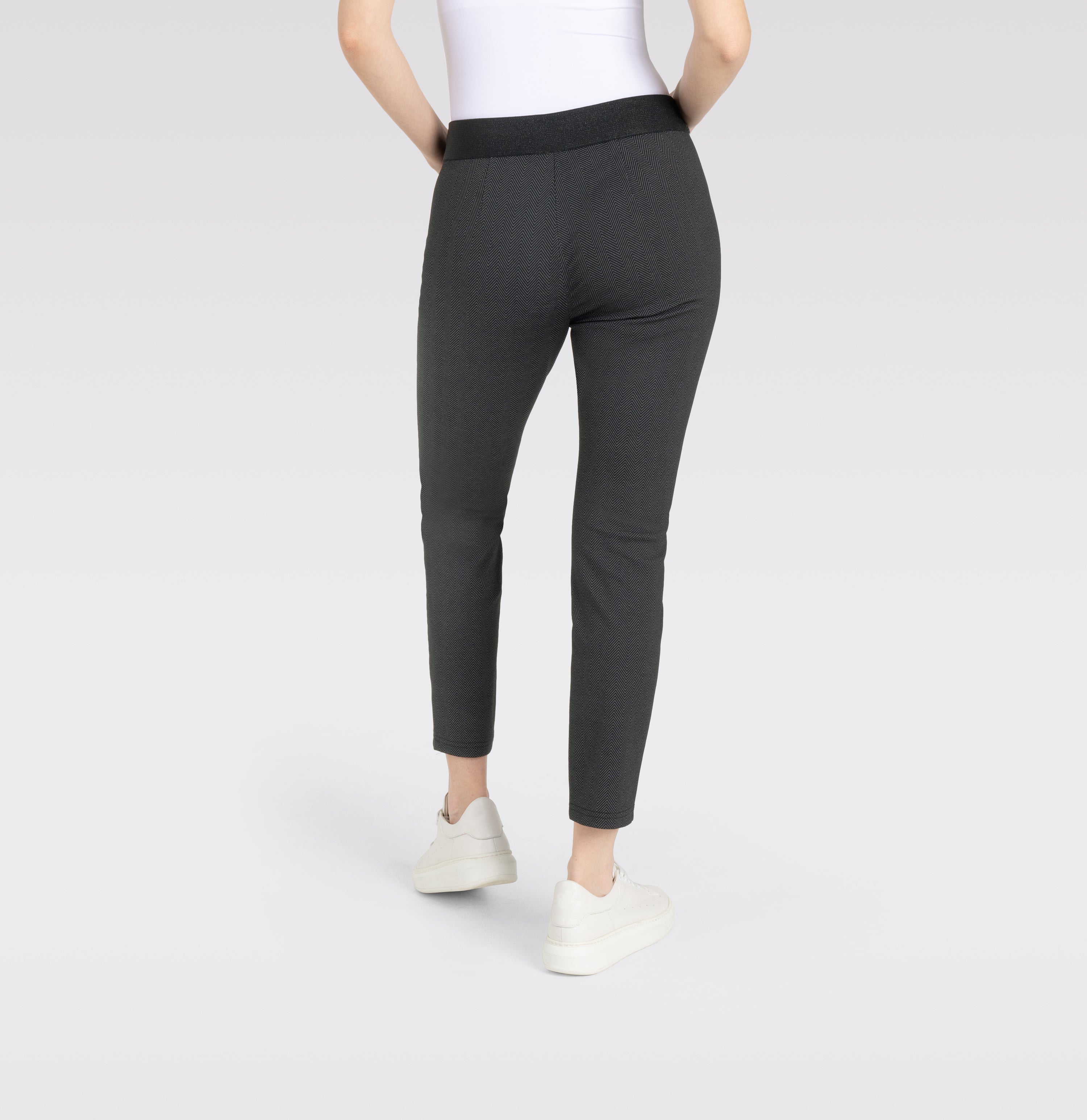 MAC Easy Jogpants - Midnight Herringbone Black - 2710-00-0107L-051Z von MAC