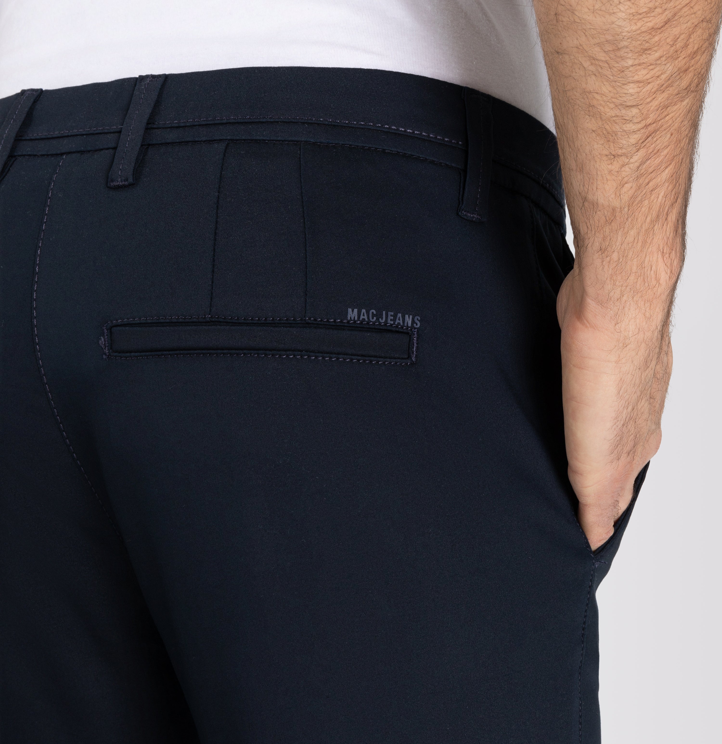 MAC GRIFFIN Chino - Midnight Navy - 6600-00-0762L-196 von MAC