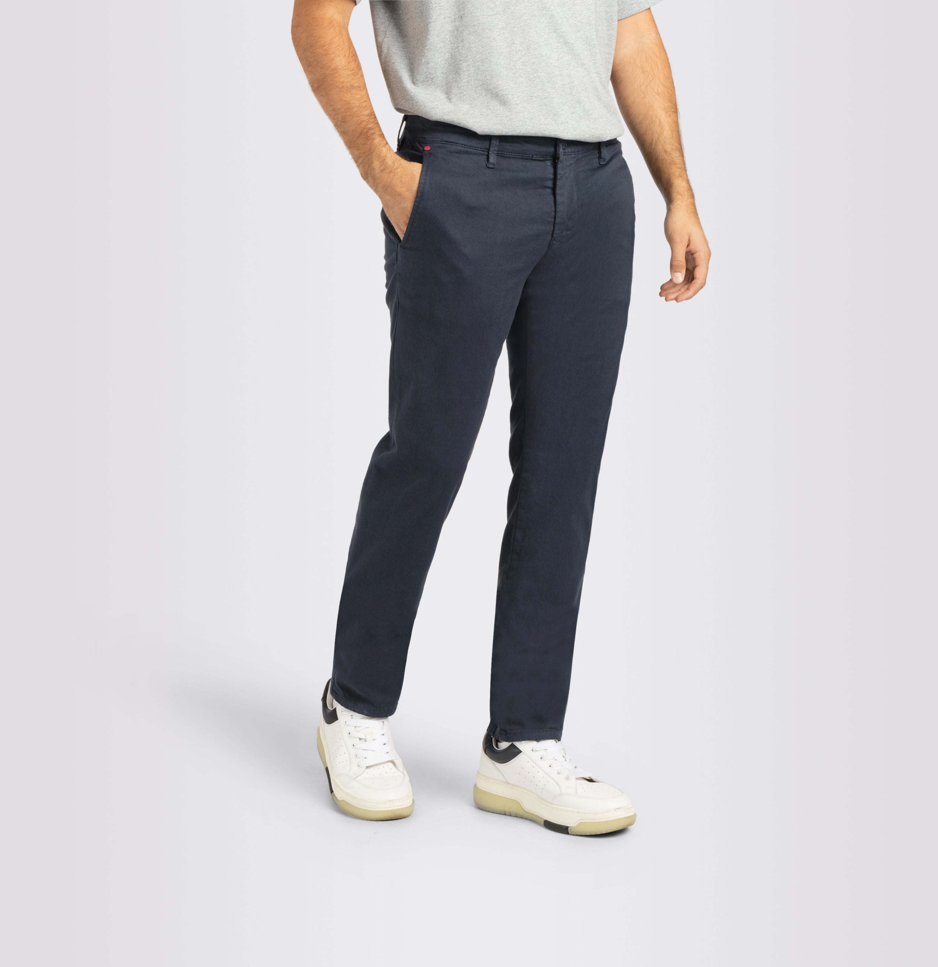 MAC DRIVER PANTS Tapered Chino - Midnight Storm Blue - 6351-00-1995L-199W von MAC