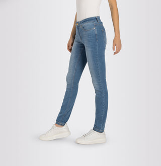MAC Dream Skinny Five Pocket - Harborwashed Sky - 2600-90-0357L-D436