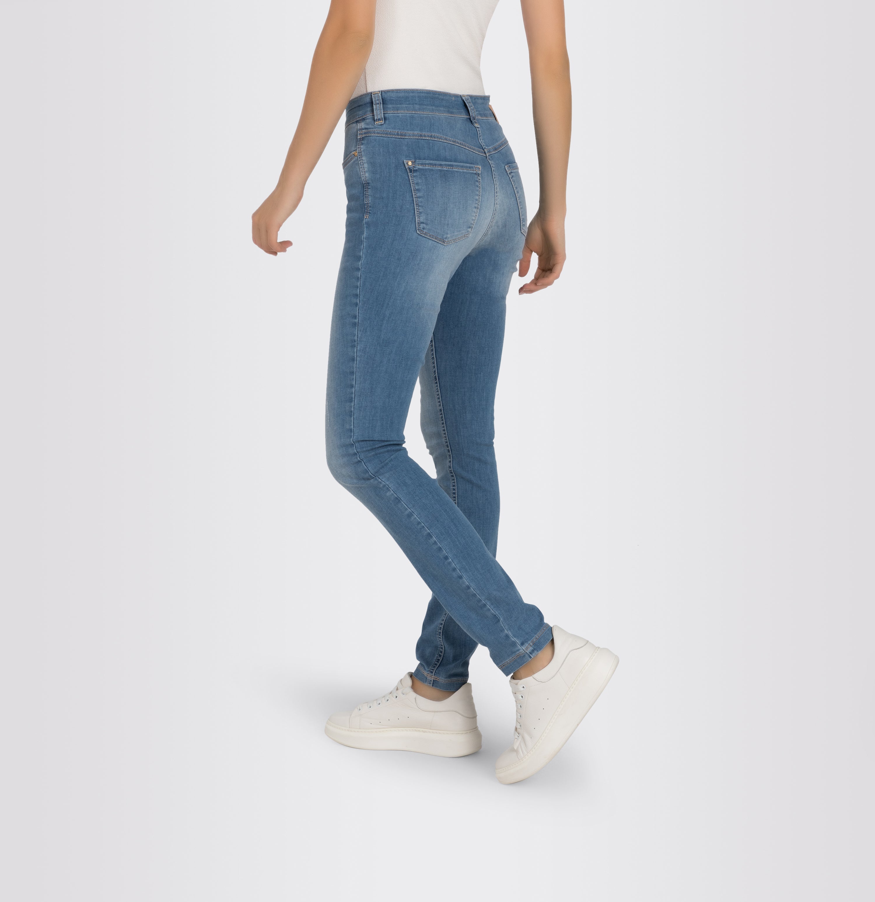 MAC Dream Skinny Five Pocket - Harborwashed Sky - 2600-90-0357L-D436 von MAC