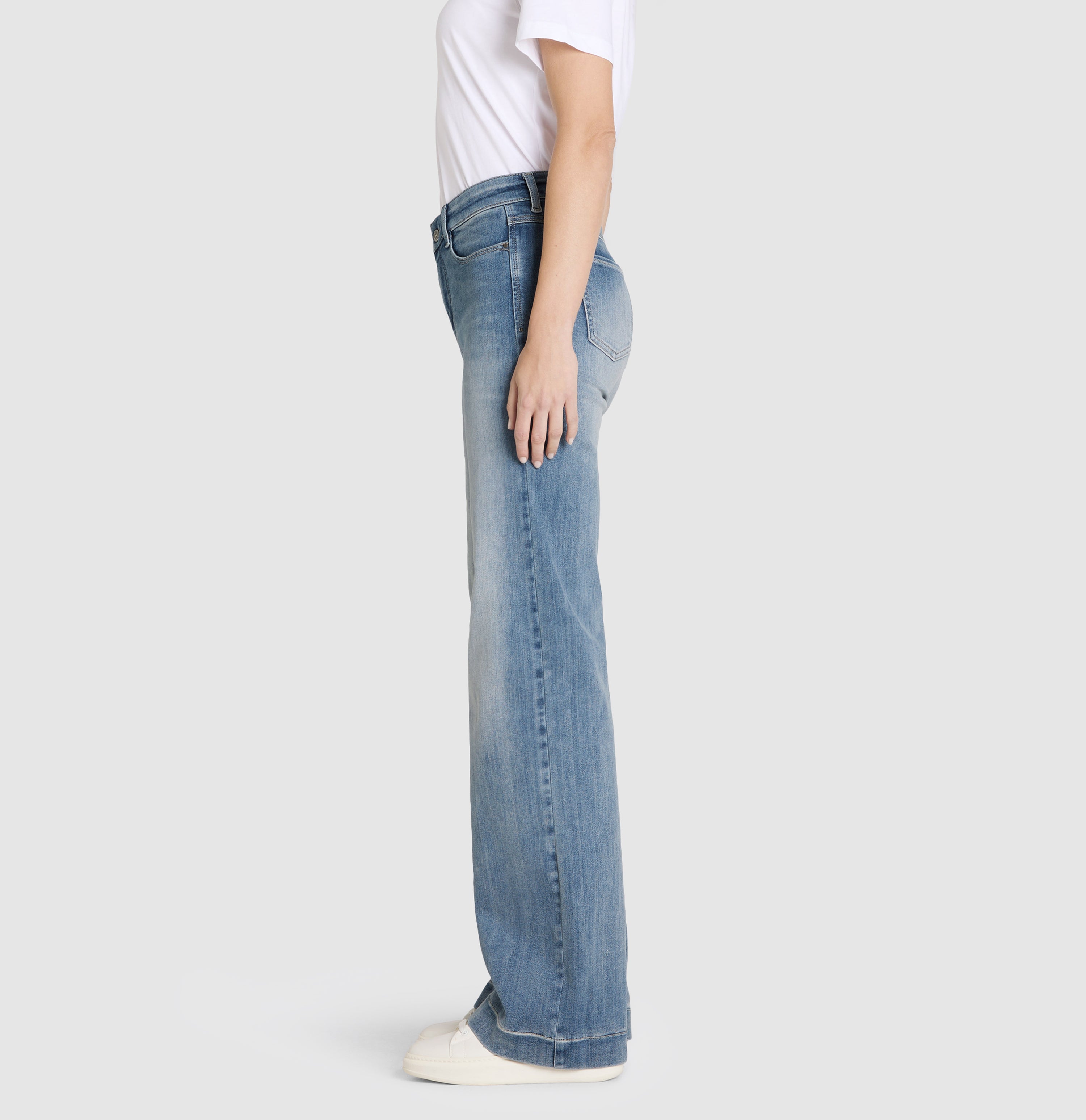 MAC DREAM WIDE Jeans - Sky Mist Indigo - 5439-90-0358L-D403 von MAC