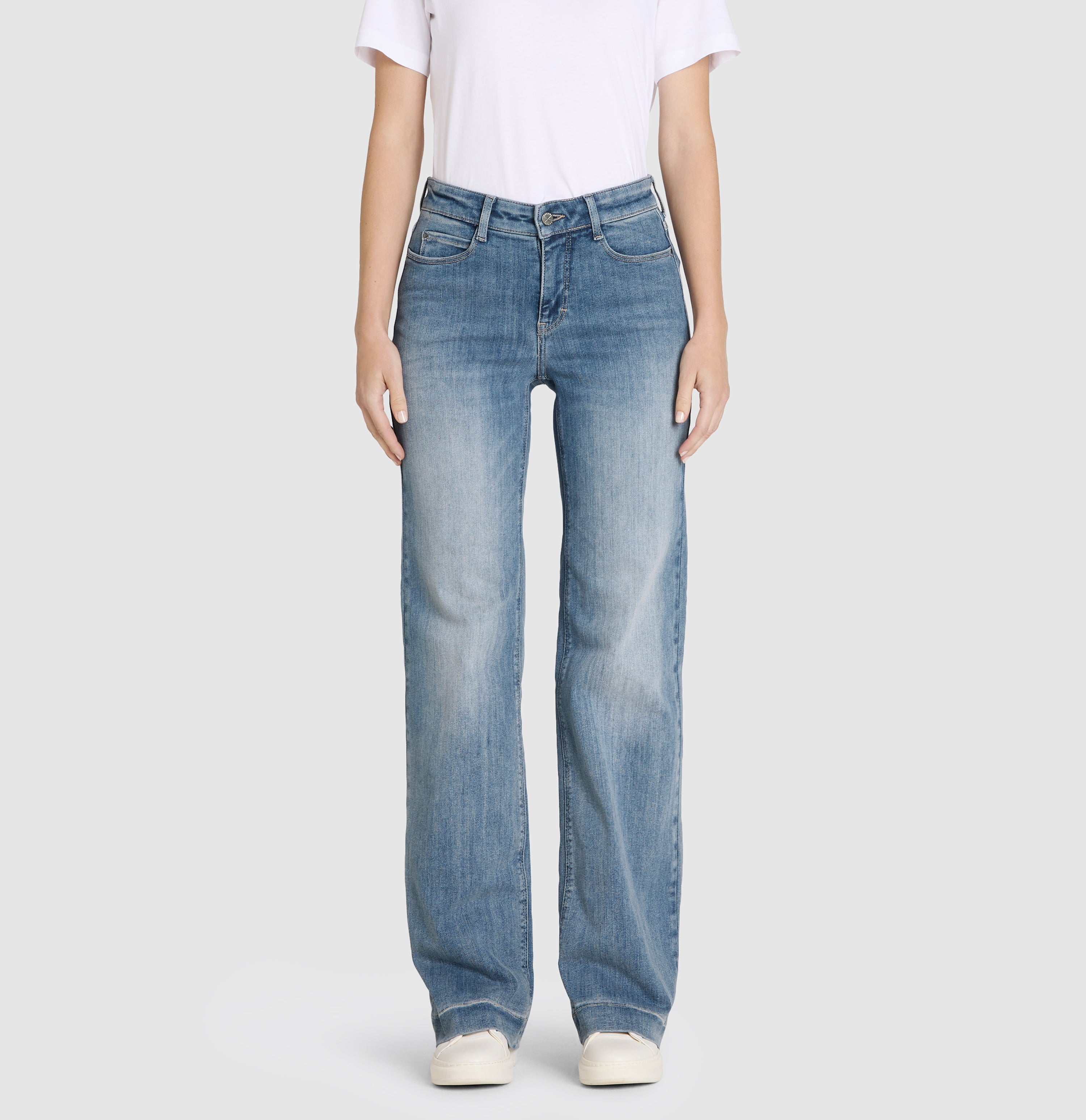 MAC DREAM WIDE Jeans - Sky Mist Indigo - 5439-90-0358L-D403 von MAC