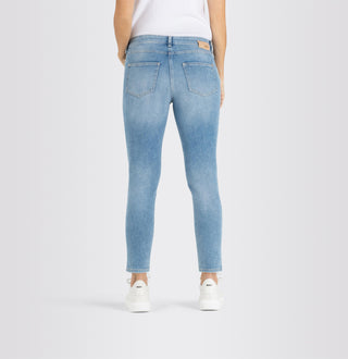 MAC MEL Five Pocket Jeans - Sunwashed Sky Blue - 2620-90-0389L-D285