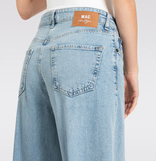 MAC NEVADA Wide Leg Jeans - Skywashed Breeze - 2805-90-0291-D272