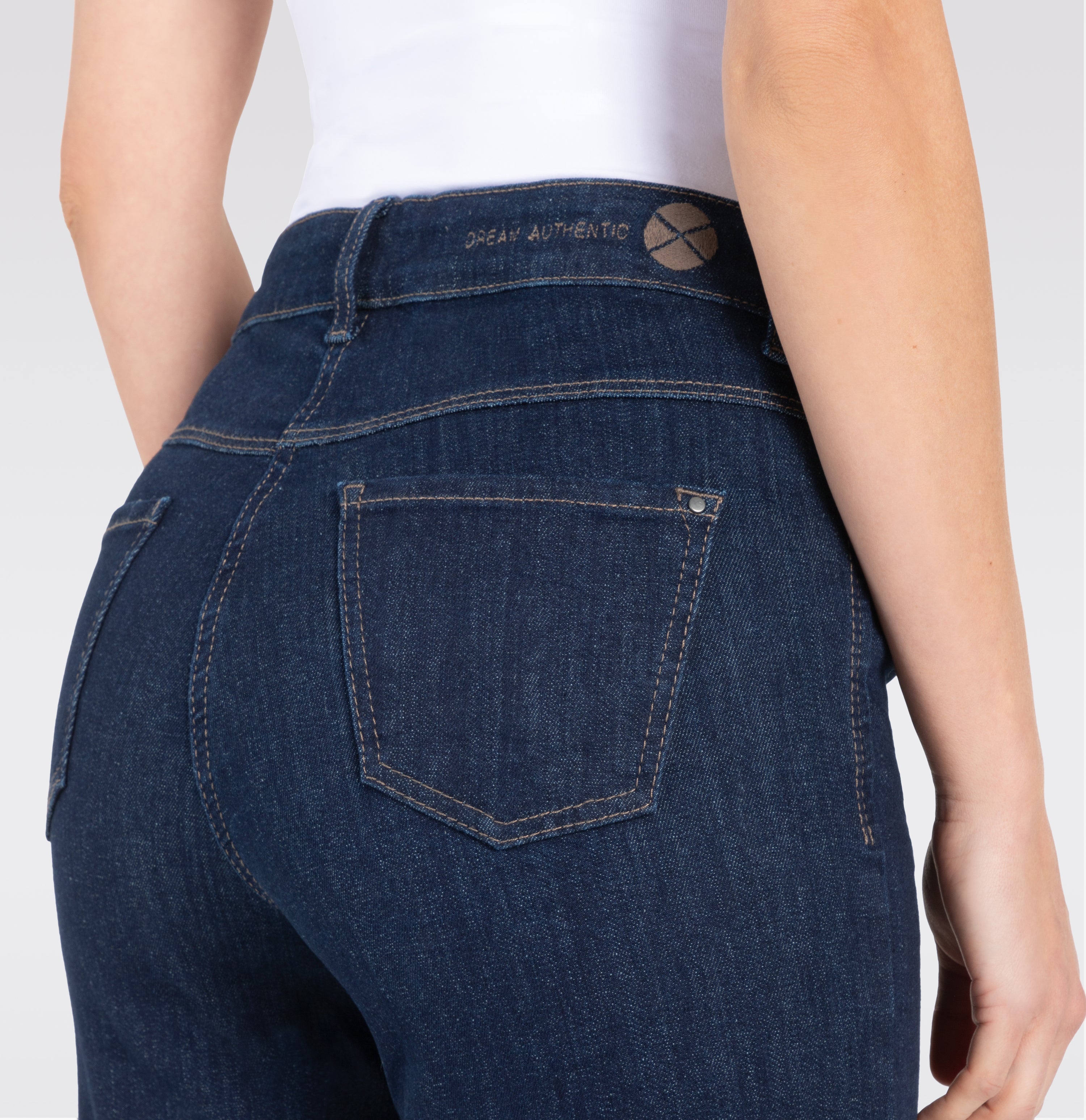 MAC Dream Jeanshose - Midnight Rinse Navy - 5439-90-0358L-D683 von MAC
