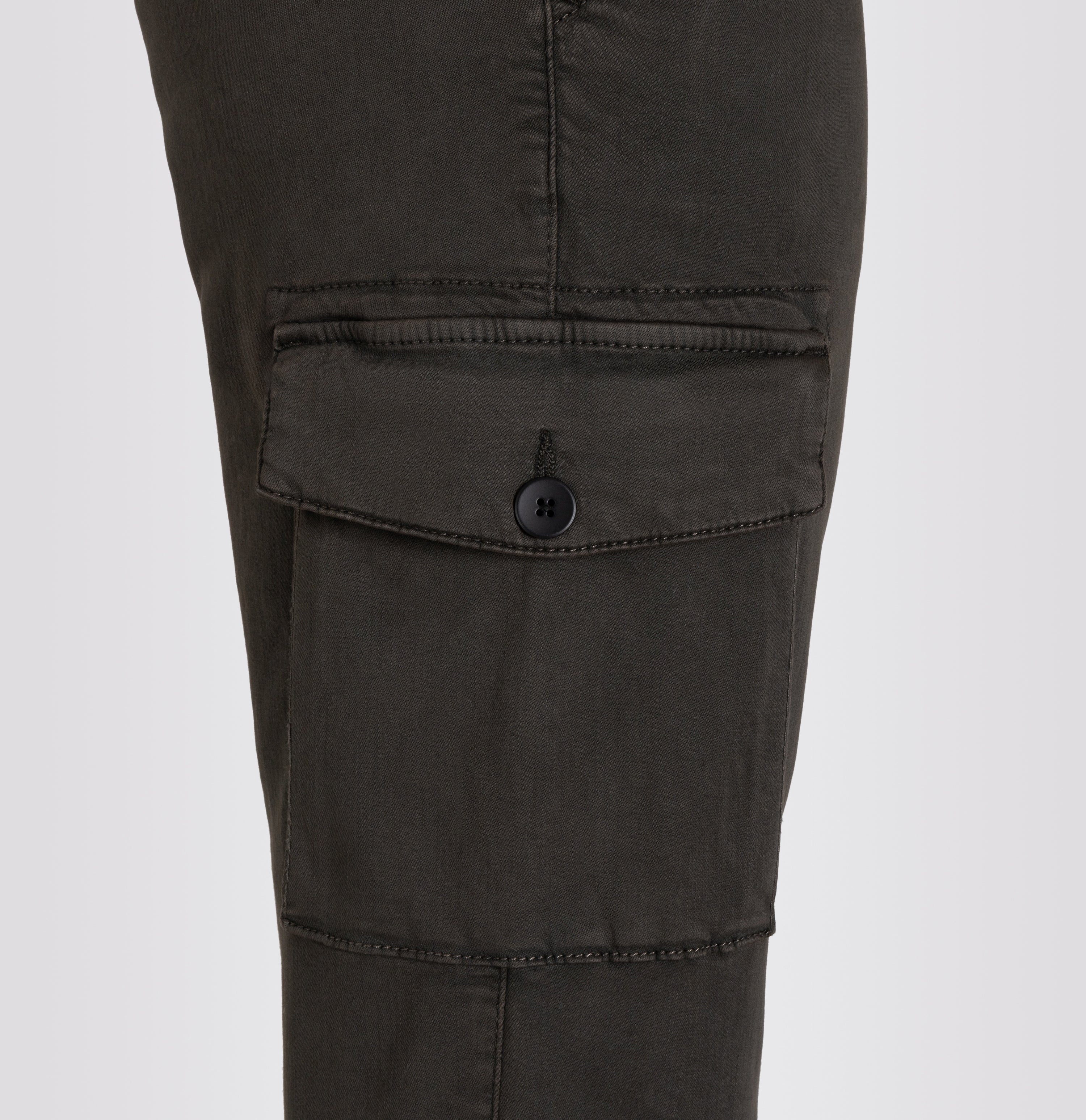 MAC Driver Cargo - Deep Charcoal Olive - 6361-PP-1995L-360W von MAC
