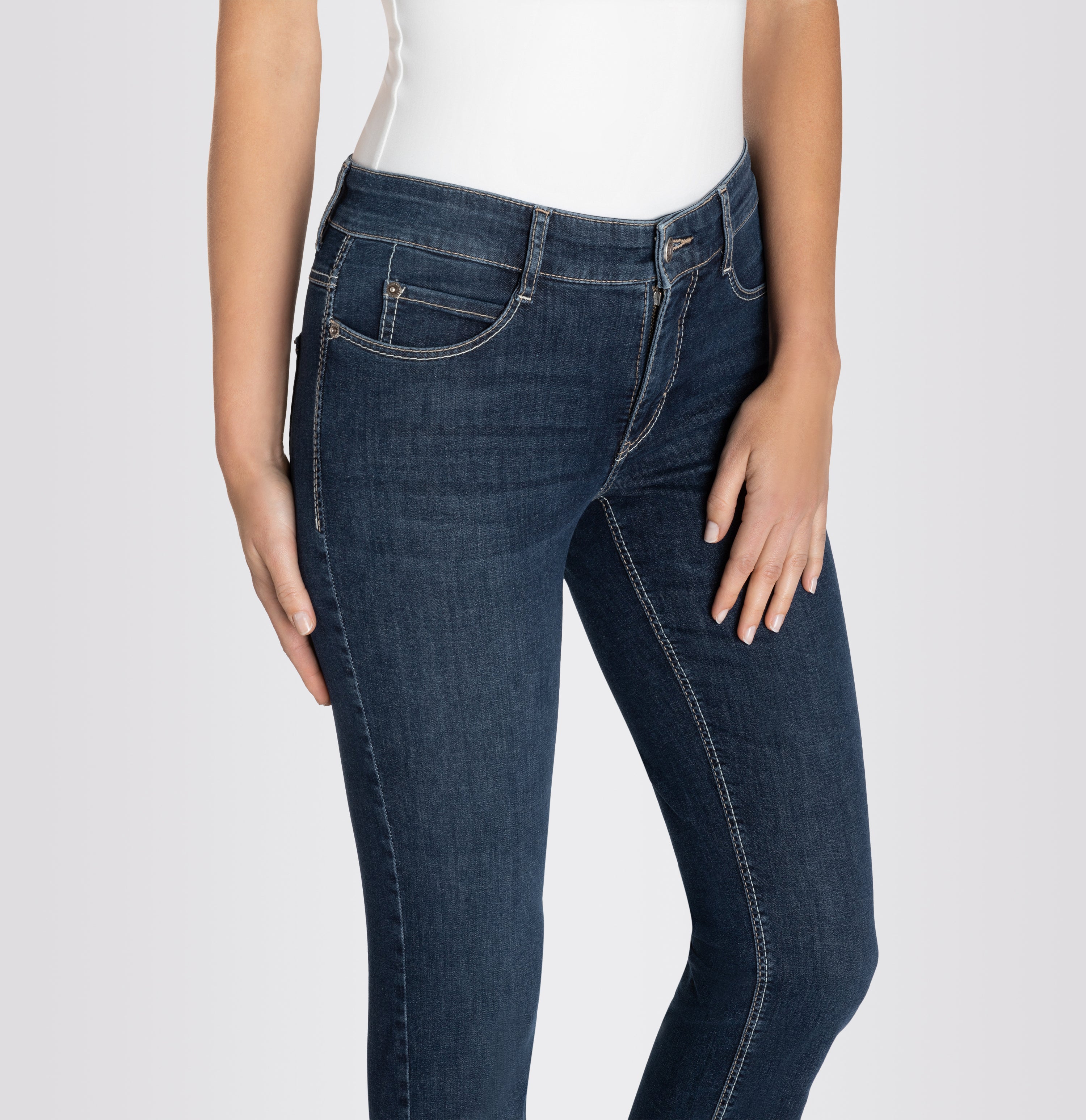 MAC Dream Five Pocket - Midnight Denim Dream - 5401-90-0351L-D845 von MAC