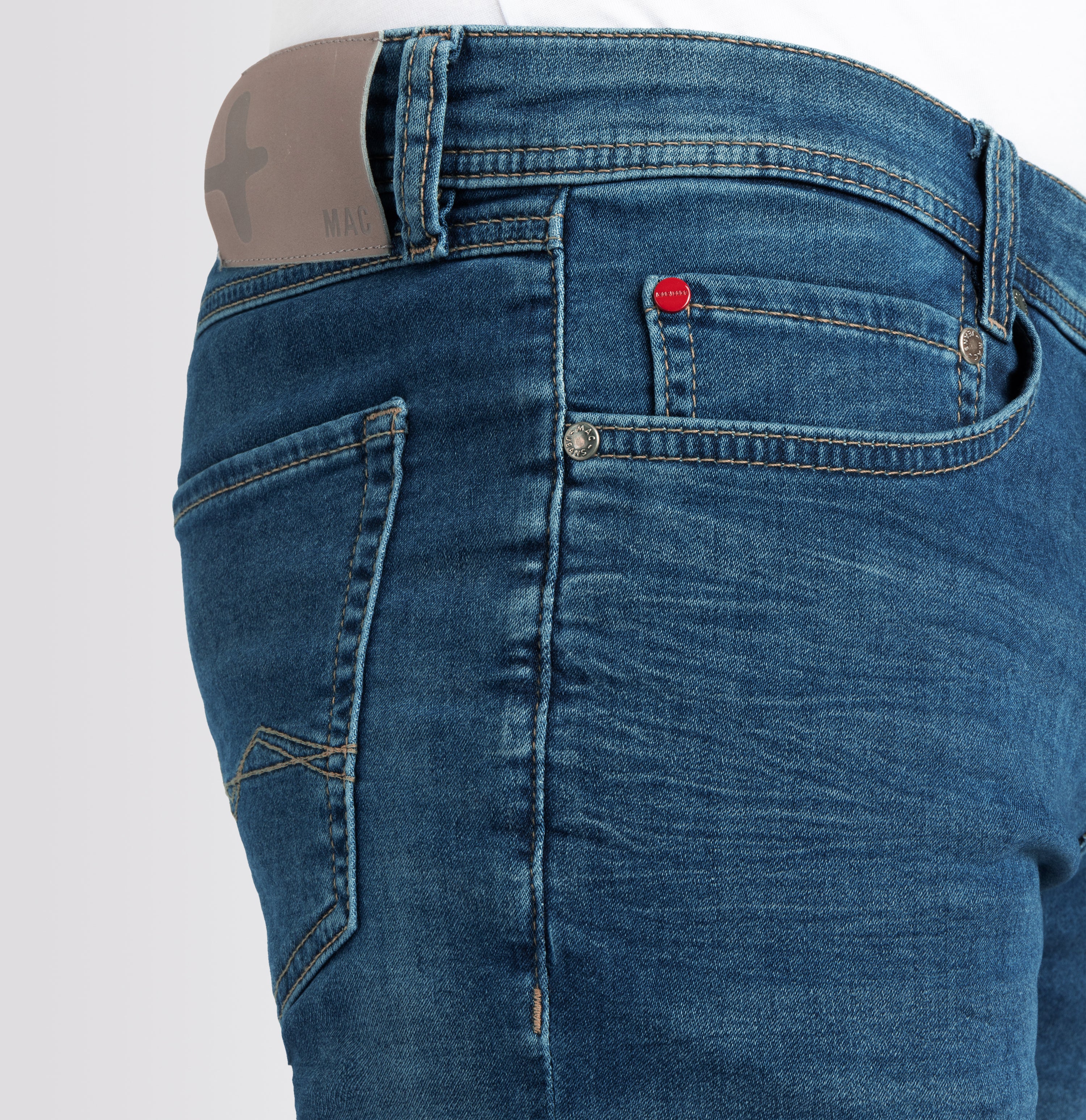 MAC Jog'N Short Bermuda - Deep Indigo Vintage Wash - 0562-00-0994L-H659
