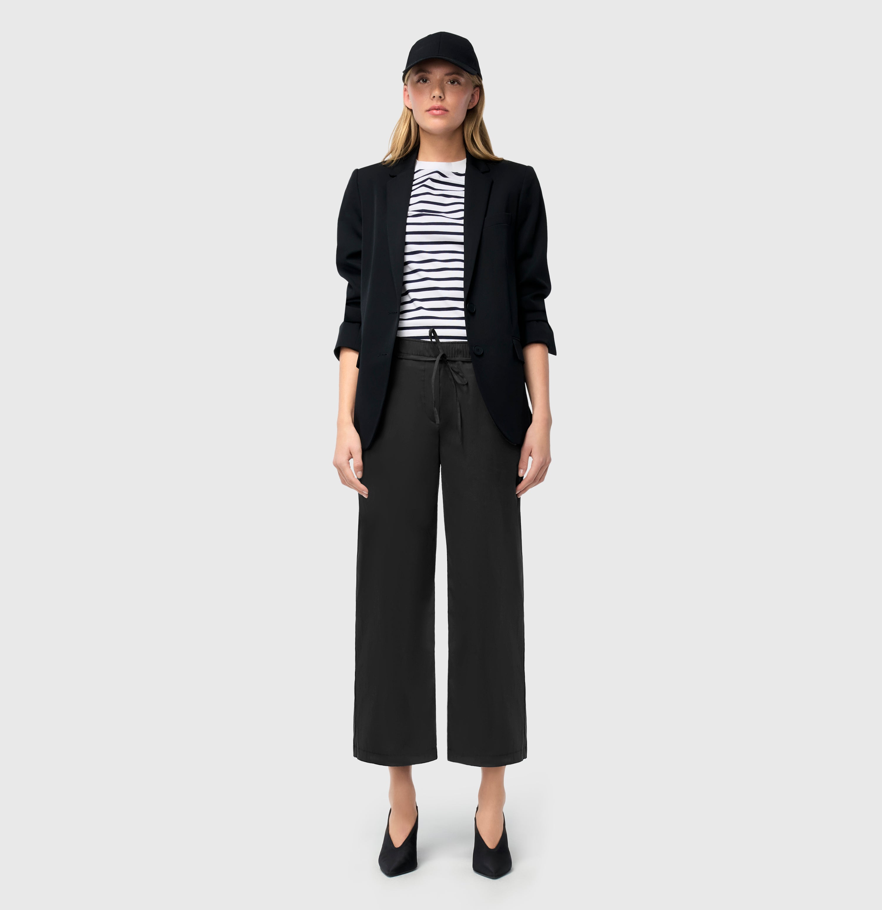 MAC Chiara Belt-Hose - Noir Velvet Black - 3453-00-0400L-090 von MAC