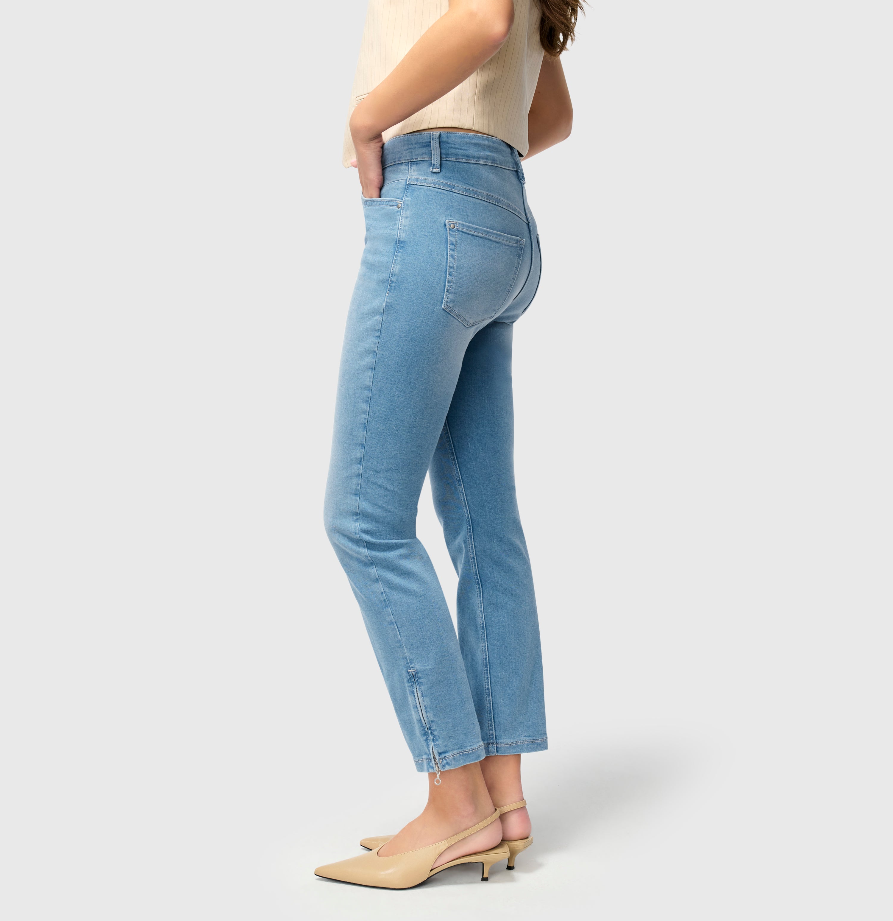 MAC DREAM CHIC Cropped Jeans - Lake Breeze Blue - 5471-90-0355L-D451 von MAC