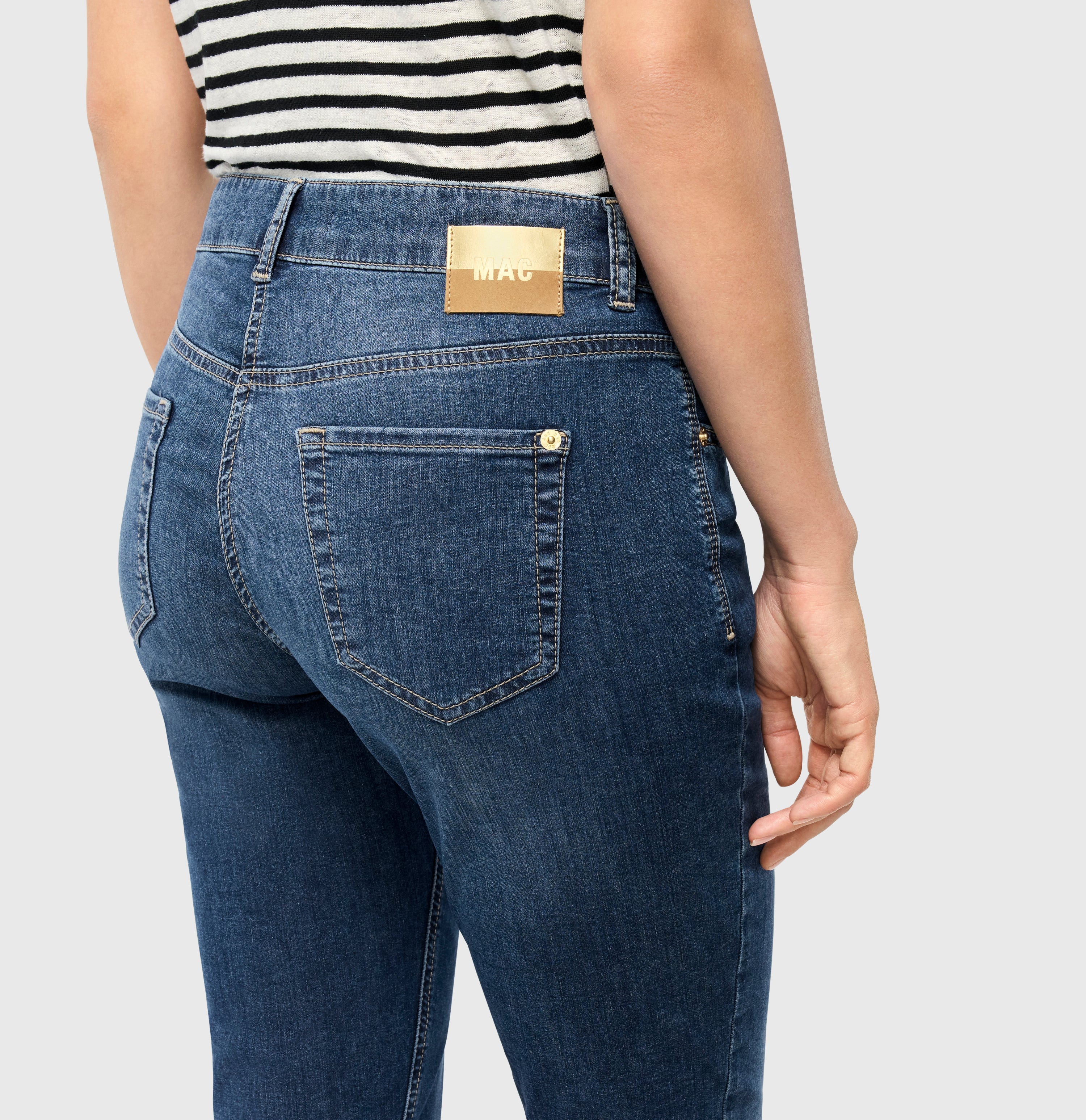 MAC SUE Straight Jeans - Harborwashed Blue - 5714-90-0391L-D657 von MAC