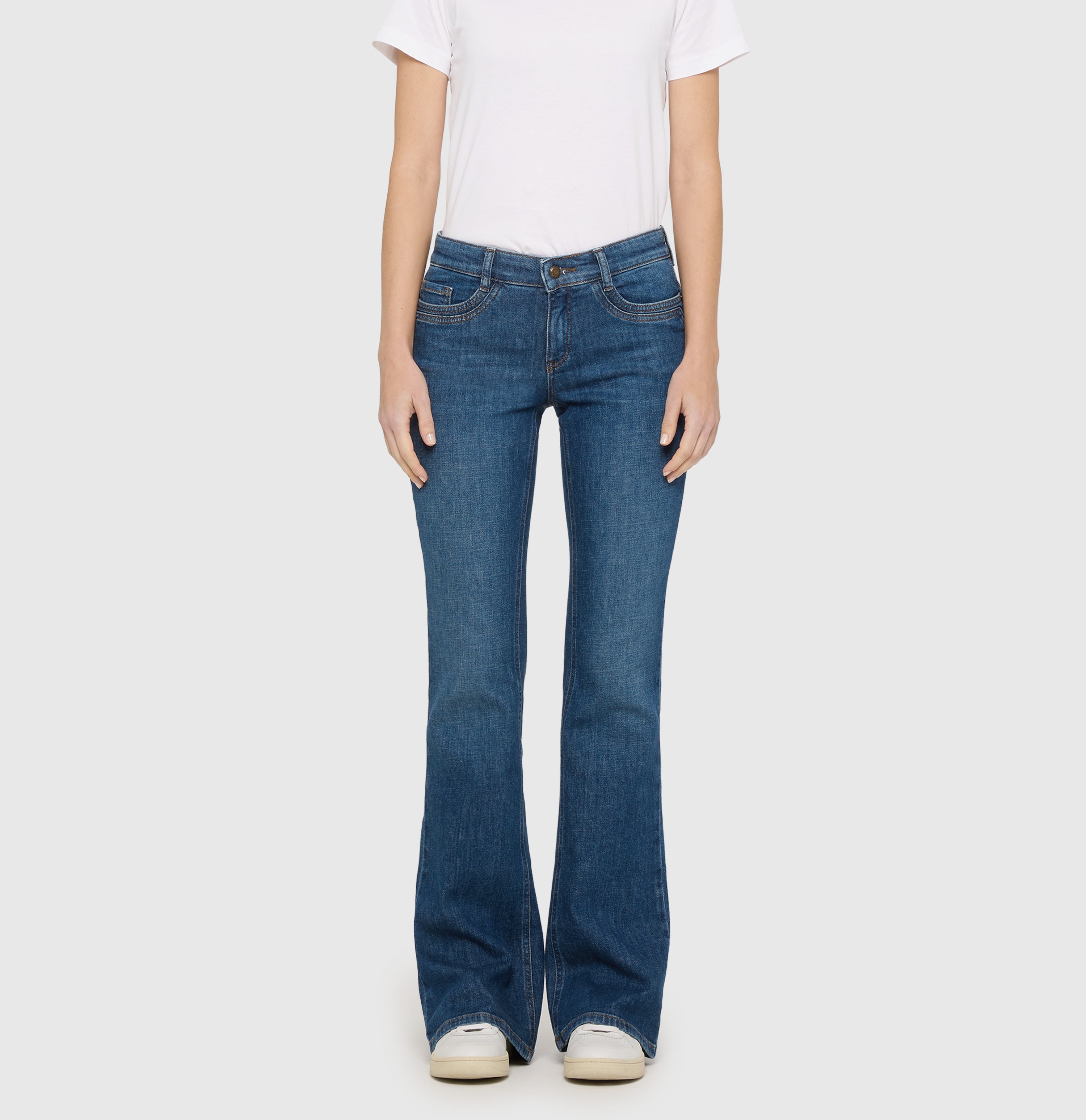 MAC DETROIT essential Jeans - Ocean Denim Blue - 2818-90-0333L-D591 von MAC