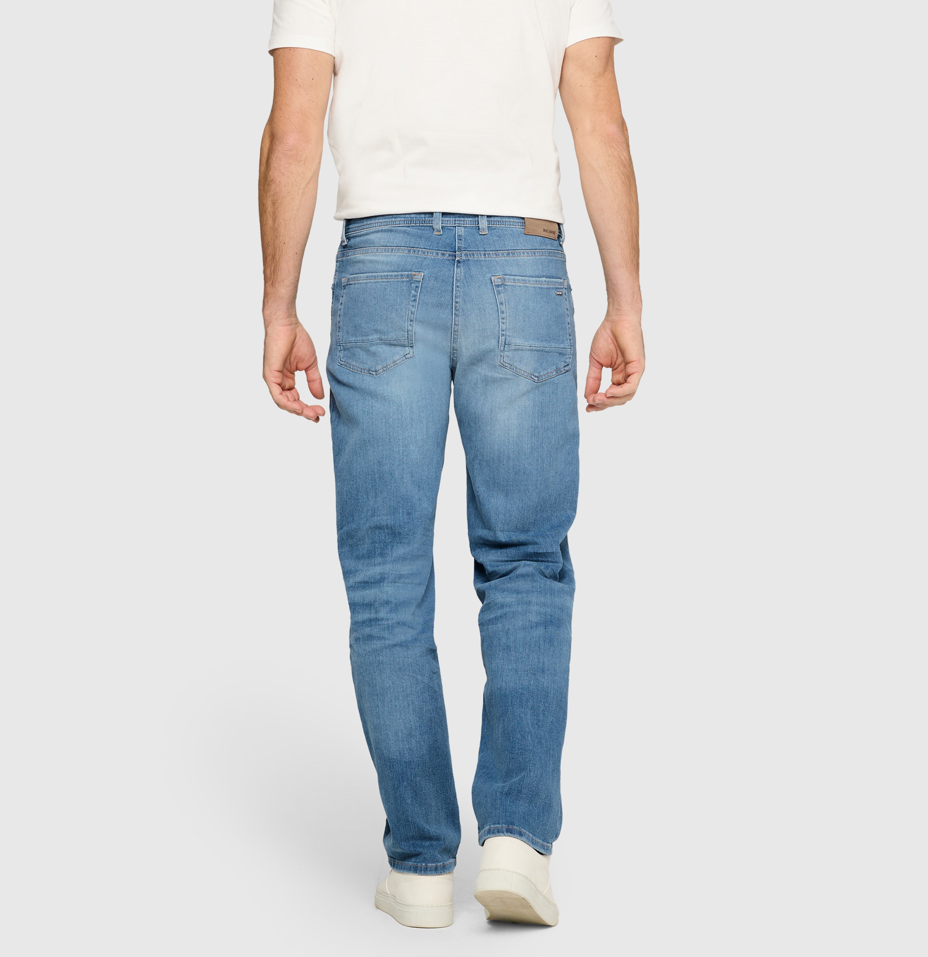 MAC RICK Straight Jeans - Coastal Mist Blue - 0431-00-1982L-H331 von MAC