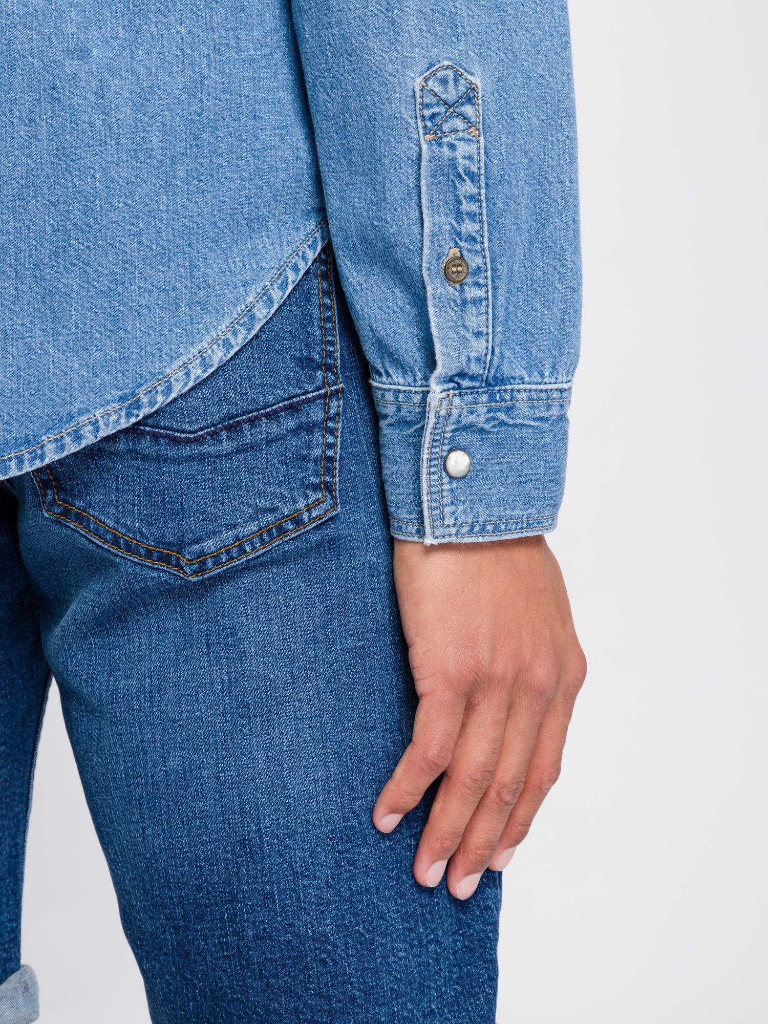 CROSS JEANS Langarm Jeanshemd - Washed Harbor Blue - A208-066 von Cross Jeans