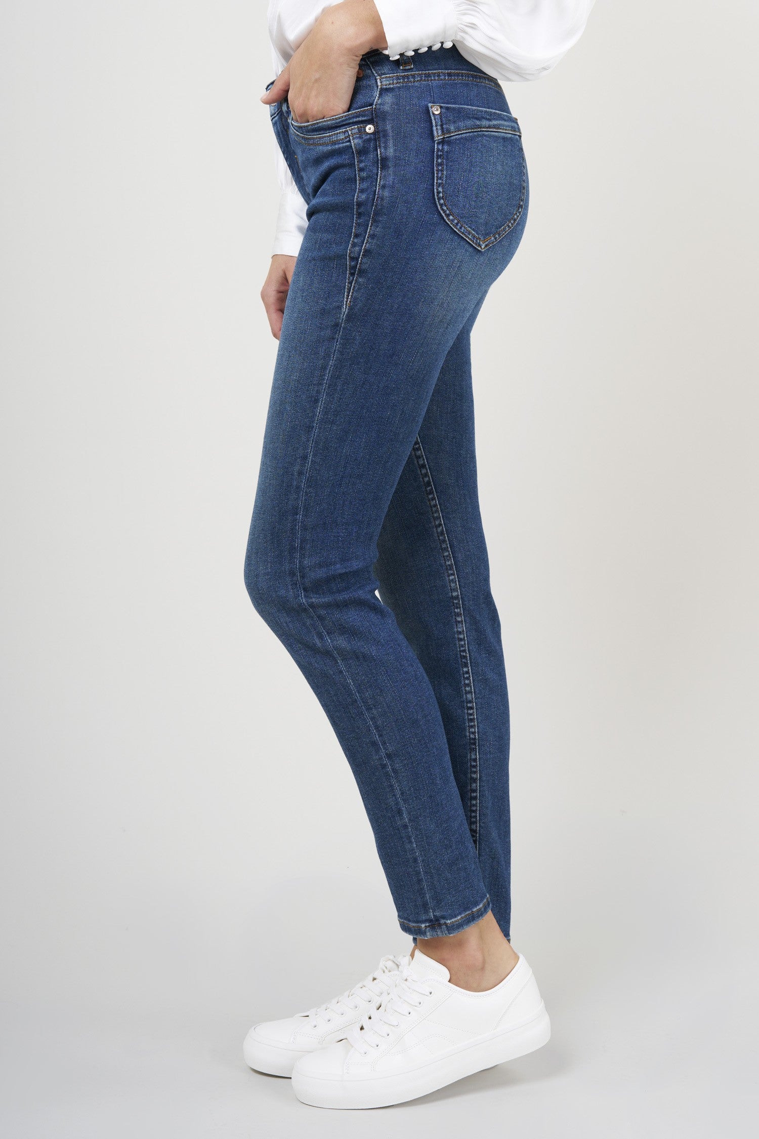 BLUE FIRE Nancy Five Pocket - Deep Indigo Wash - 1001.262