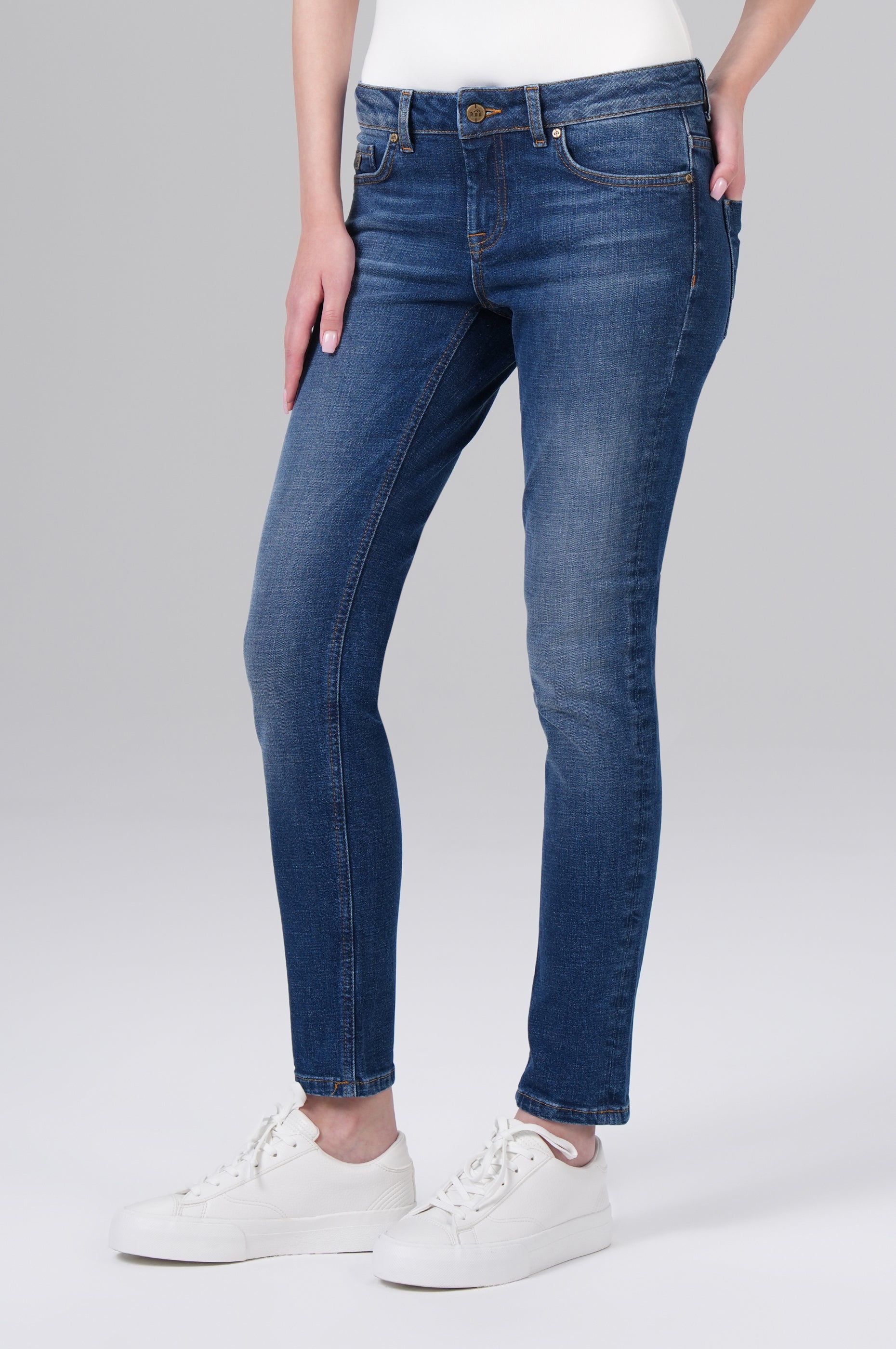 MOD JEANS Monika Slim Jeans - Coastal Indigo Blue - NOS-2045.877 von MOD Jeans