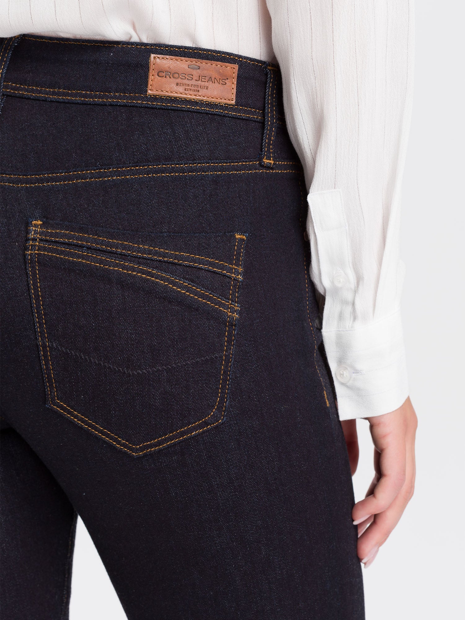 CROSS JEANS Anya Five Pocket - Midnight Umber - P489-165 von Cross Jeans
