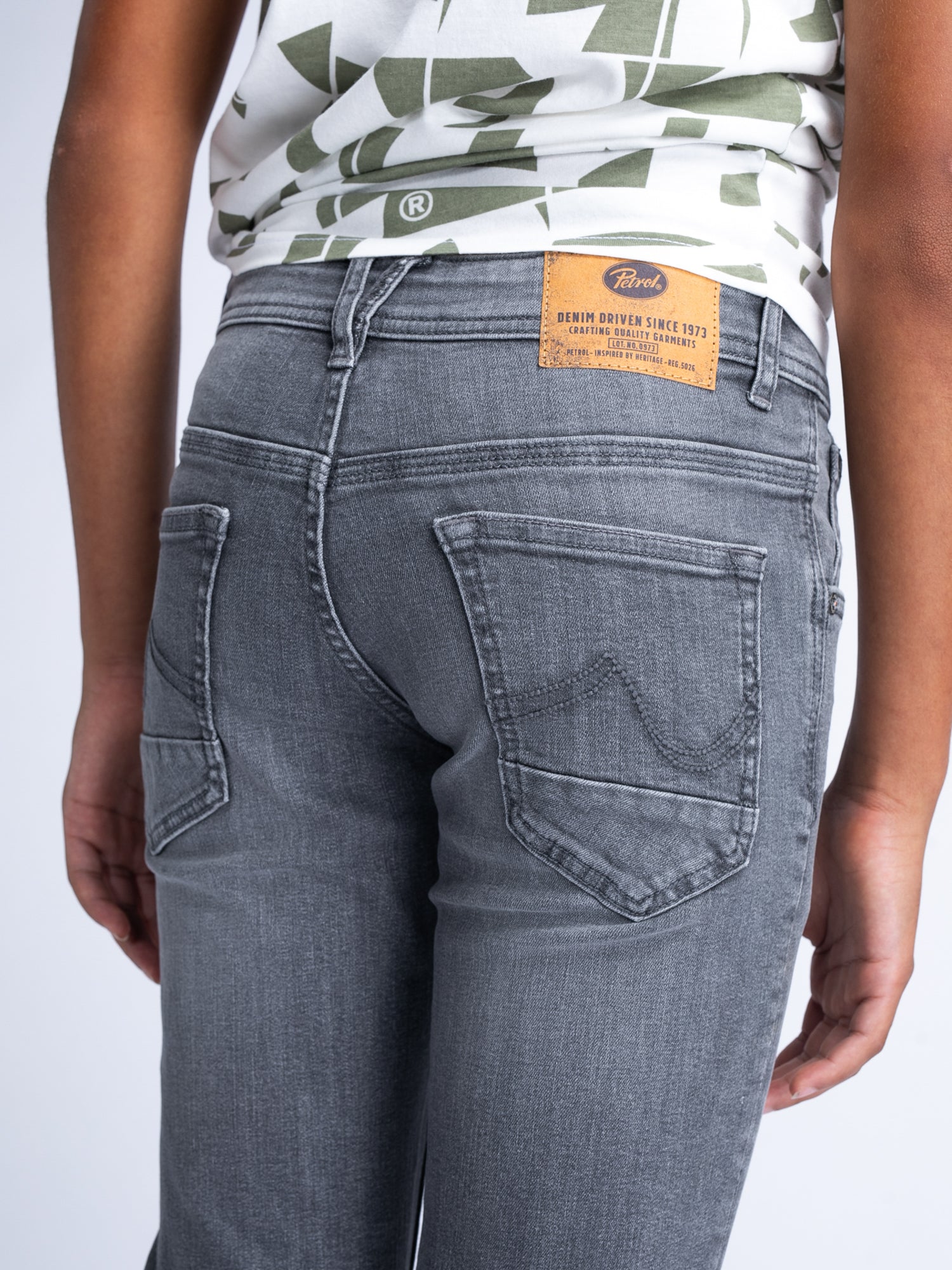 PETROL INDUSTRIES Russel Five Pocket - Urban Steel Grey - RUSSEL 9700 von Petrol Industries