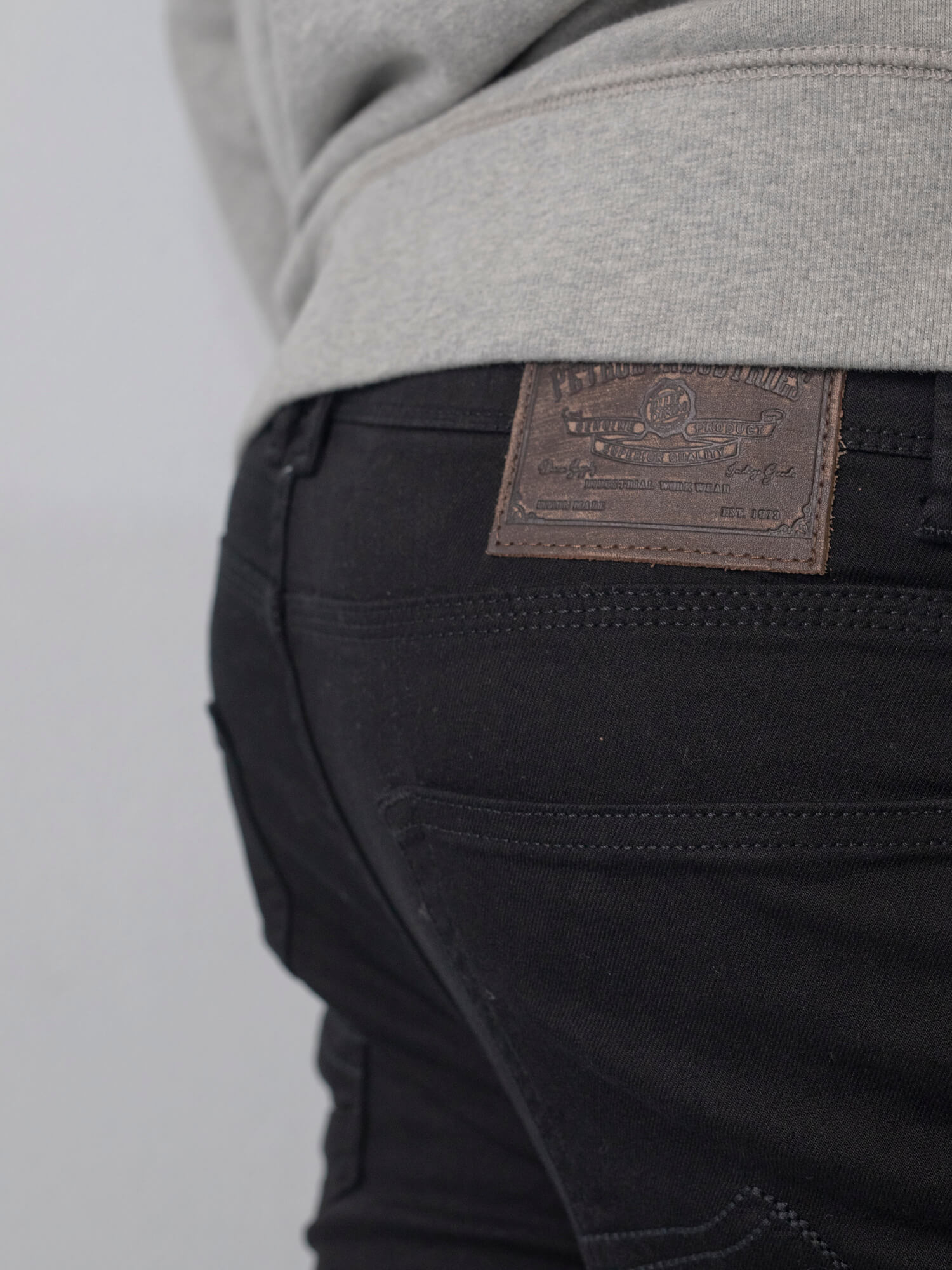 PETROL INDUSTRIES Seaham Classic Jeans - Midnight Carbon Black - SEAHAM-CLASSIC 9702 von Petrol Industries