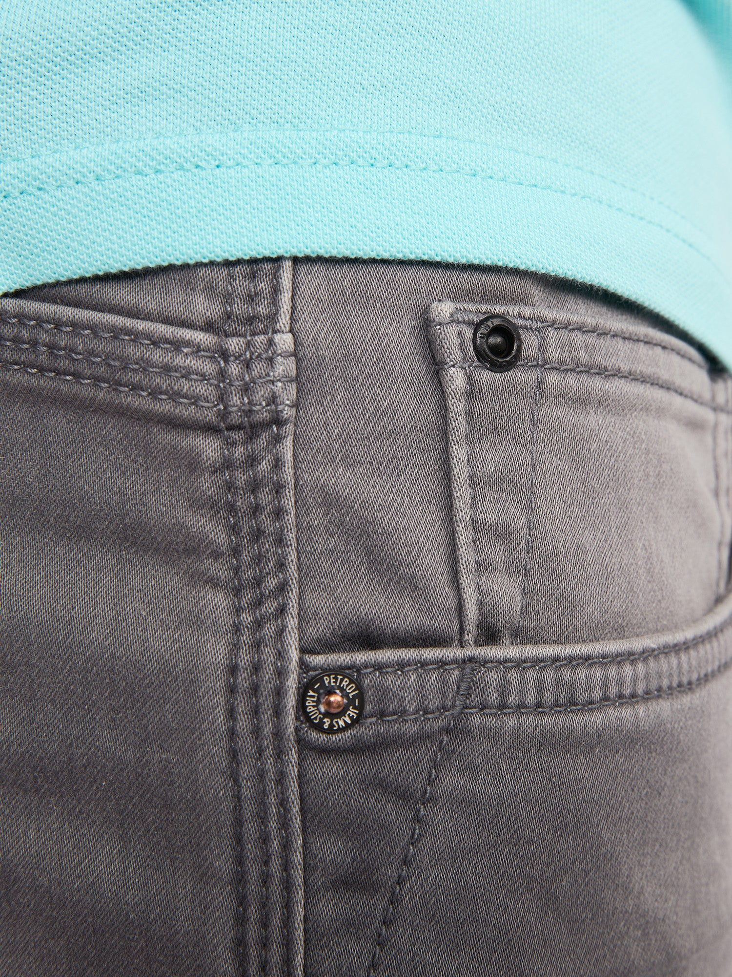 PETROL INDUSTRIES JACKSON SHORTS - Smoky Stone Grey - M-ROS-SHO001 9706 von Petrol Industries