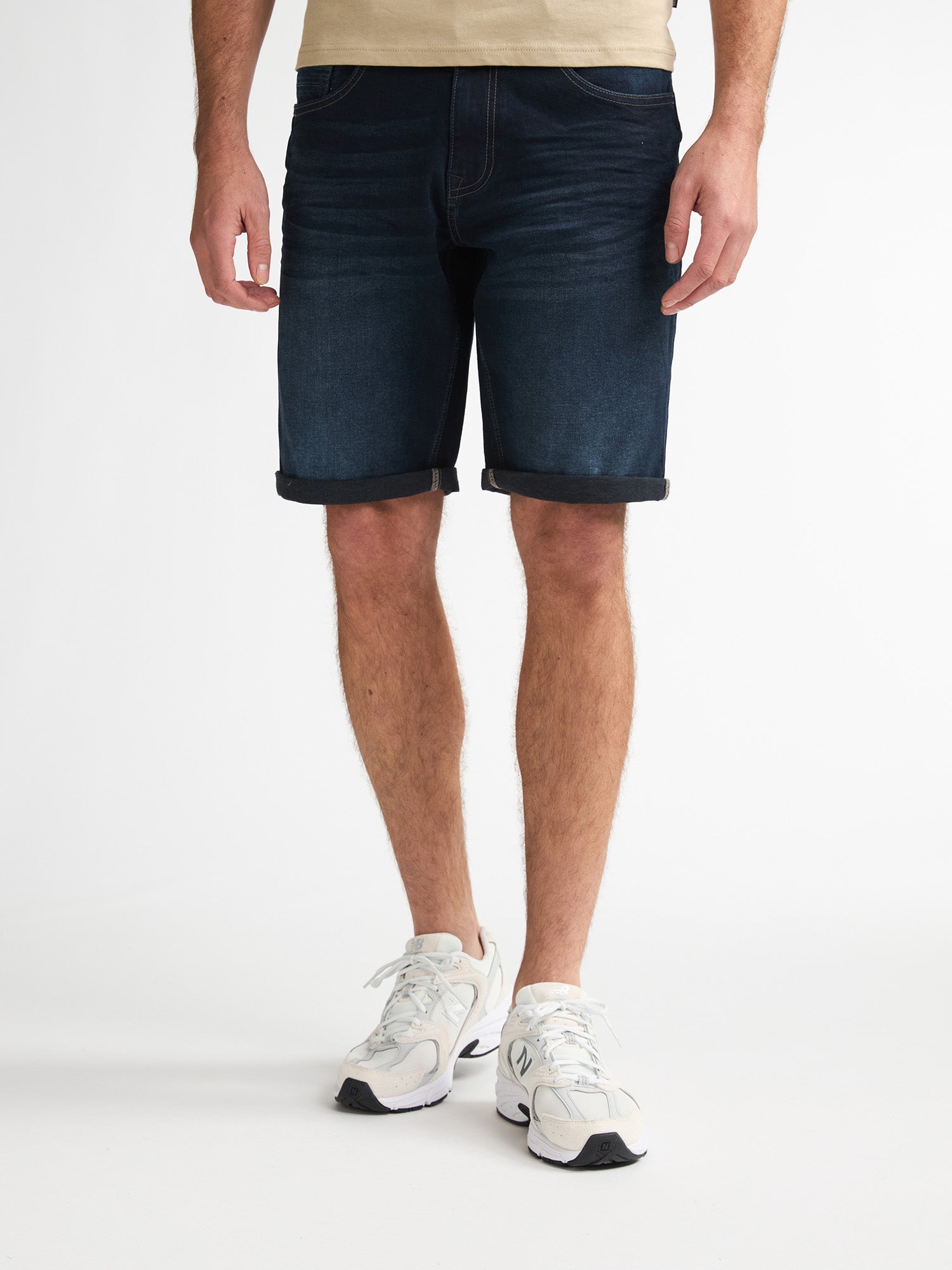 PETROL M-1060-SHO002 Short blue black 5812