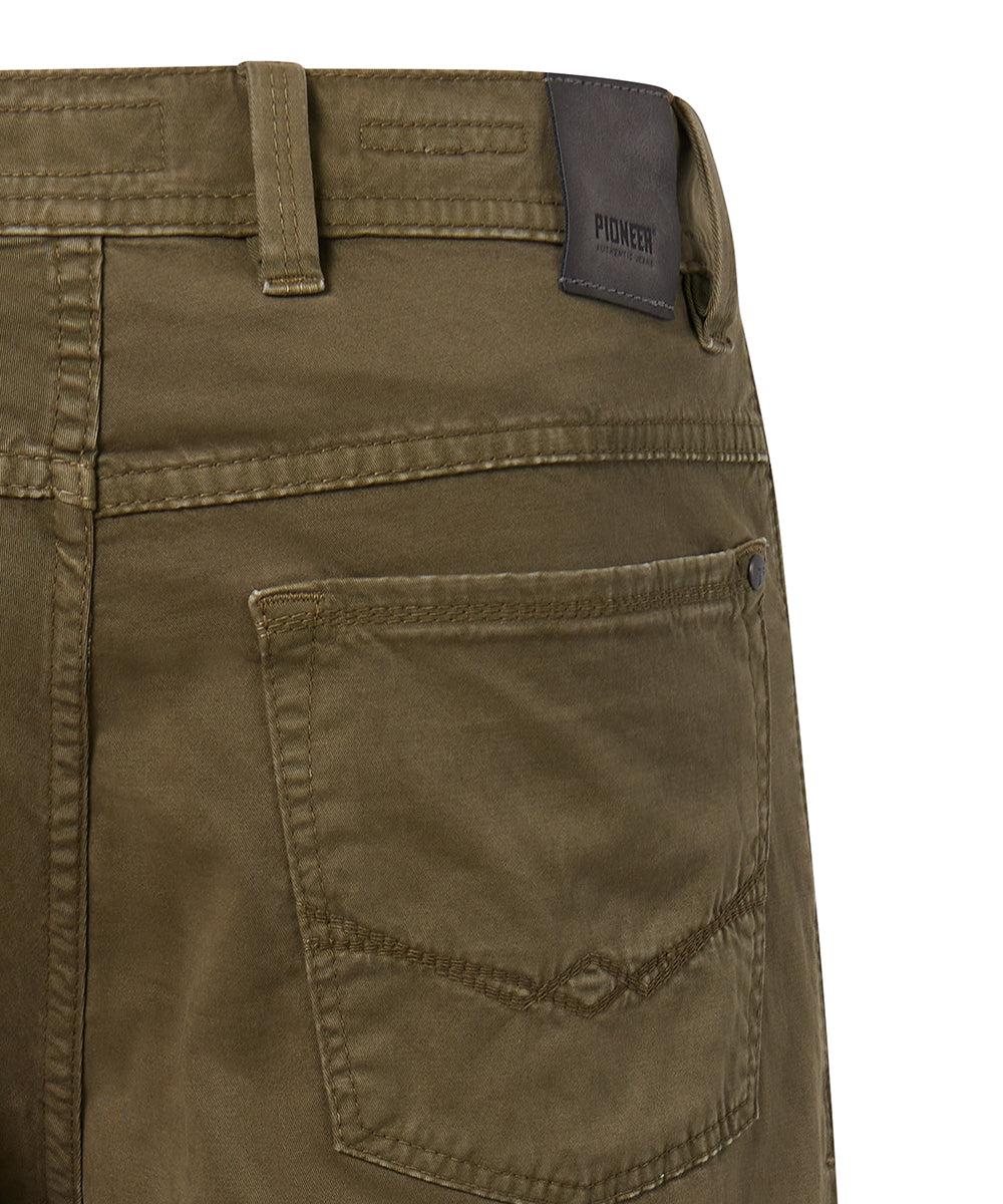 PIONEER Peter Five Pocket - Olive Ember Green - 16000 5214.5231 von Pioneer