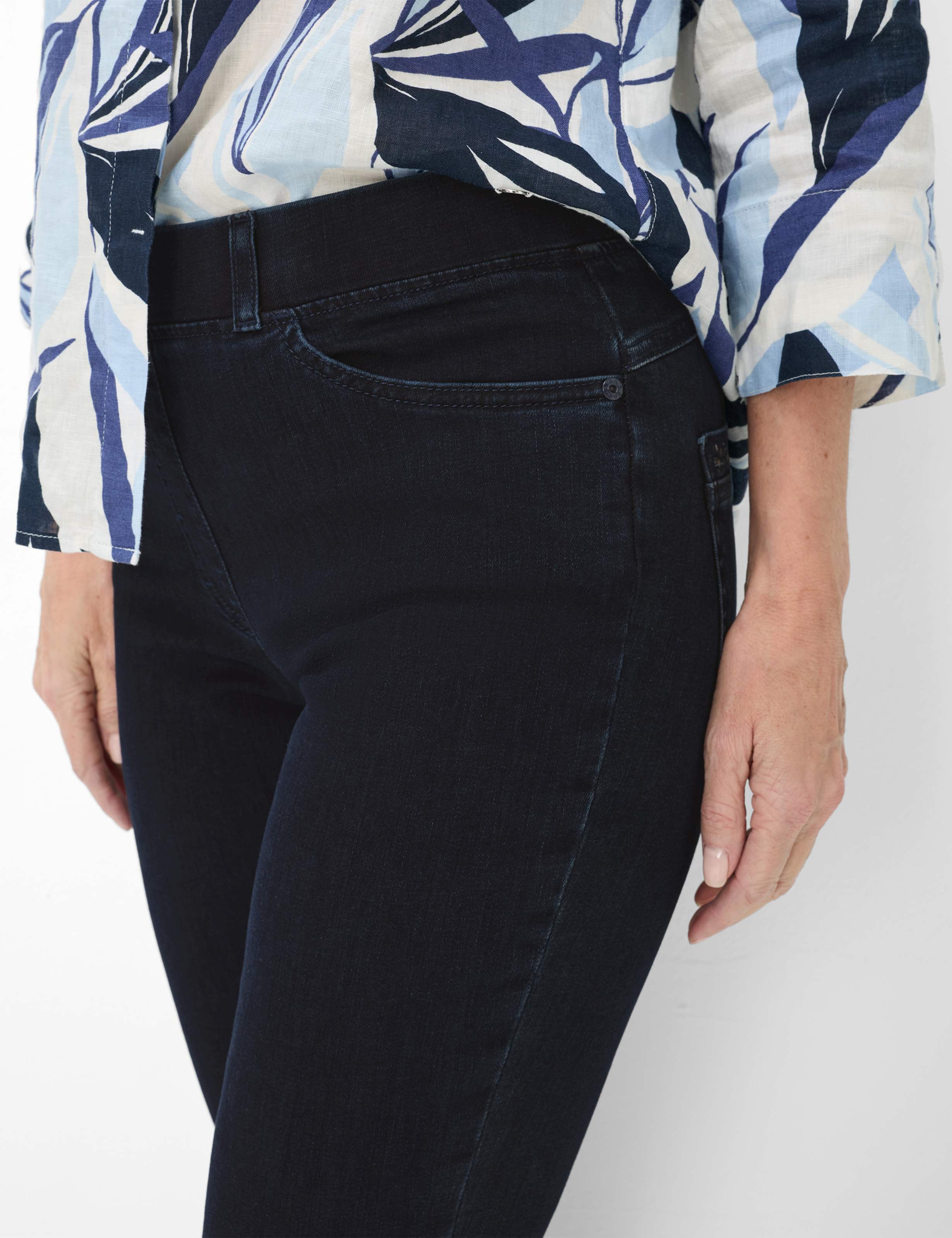 RAPHAELA BY BRAX Lavina Joy Jeans - Midnight Ink - 10927220 10-6000-22 von RAPHAELA BY BRAX