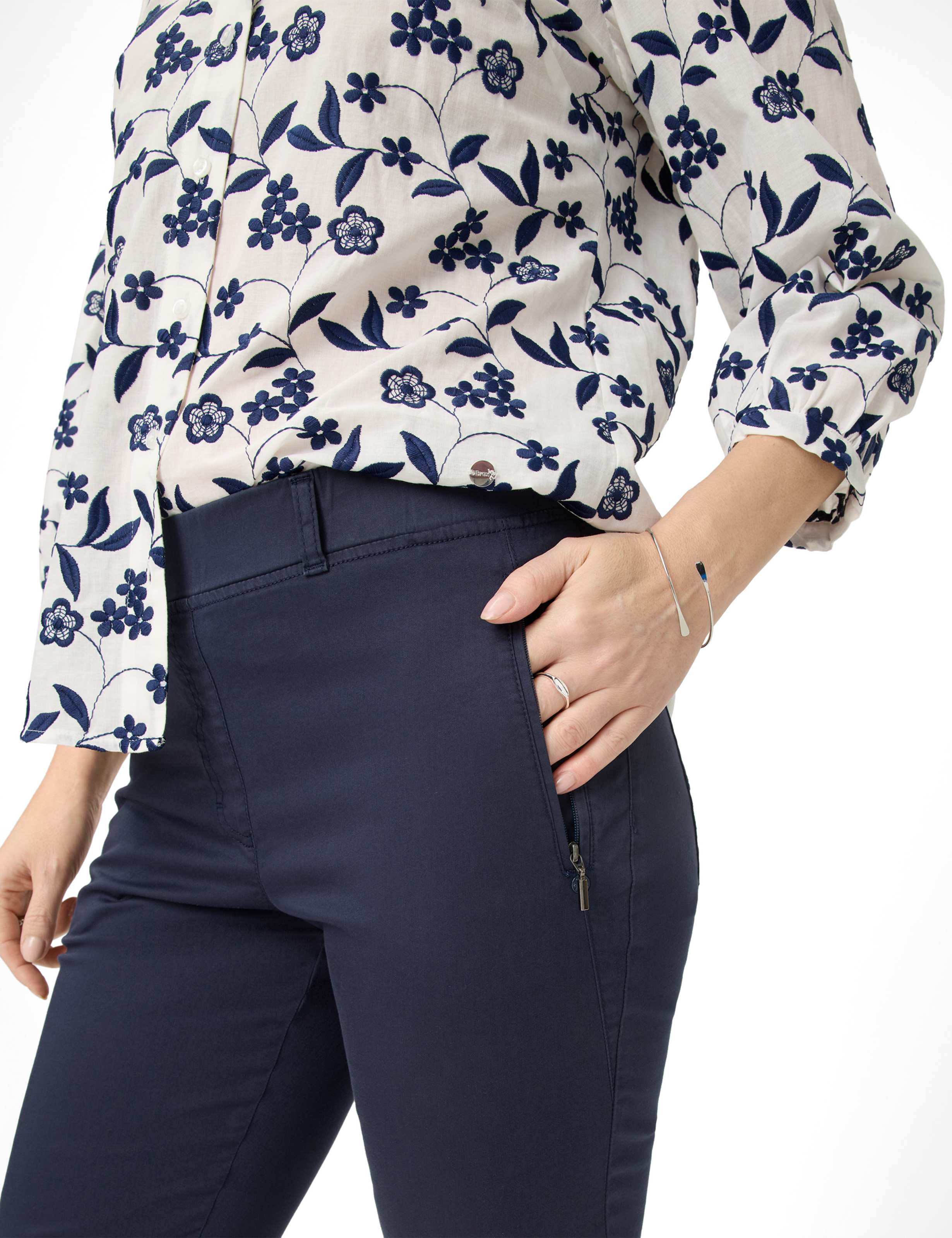 RAPHAELA BY BRAX LAVINA Zip 6/8 - Midnight Indigo - 10821220 11-1908-22 von RAPHAELA BY BRAX