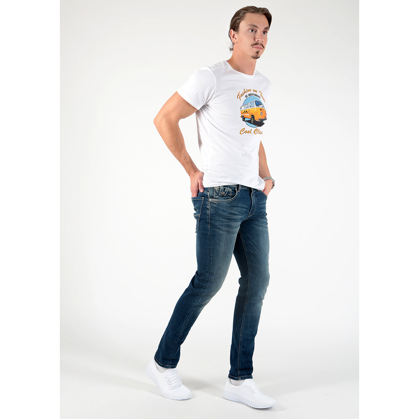 MOD JEANS RICARDO - Petrol Wash Blue Jogger - AU20-1002.3184 von MOD Jeans