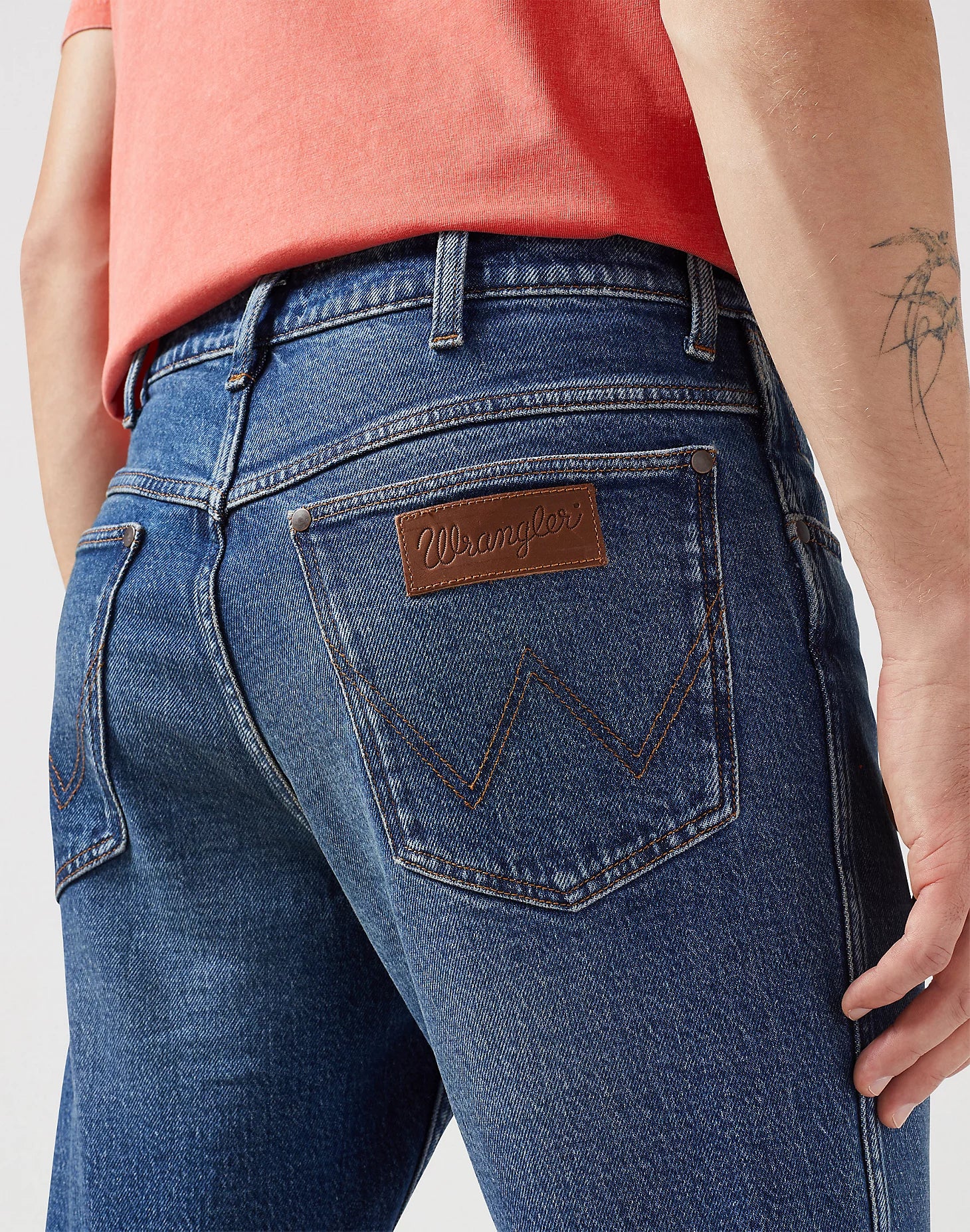 WRANGLER River - Blue Horizon Denim - 112352672 von Wrangler