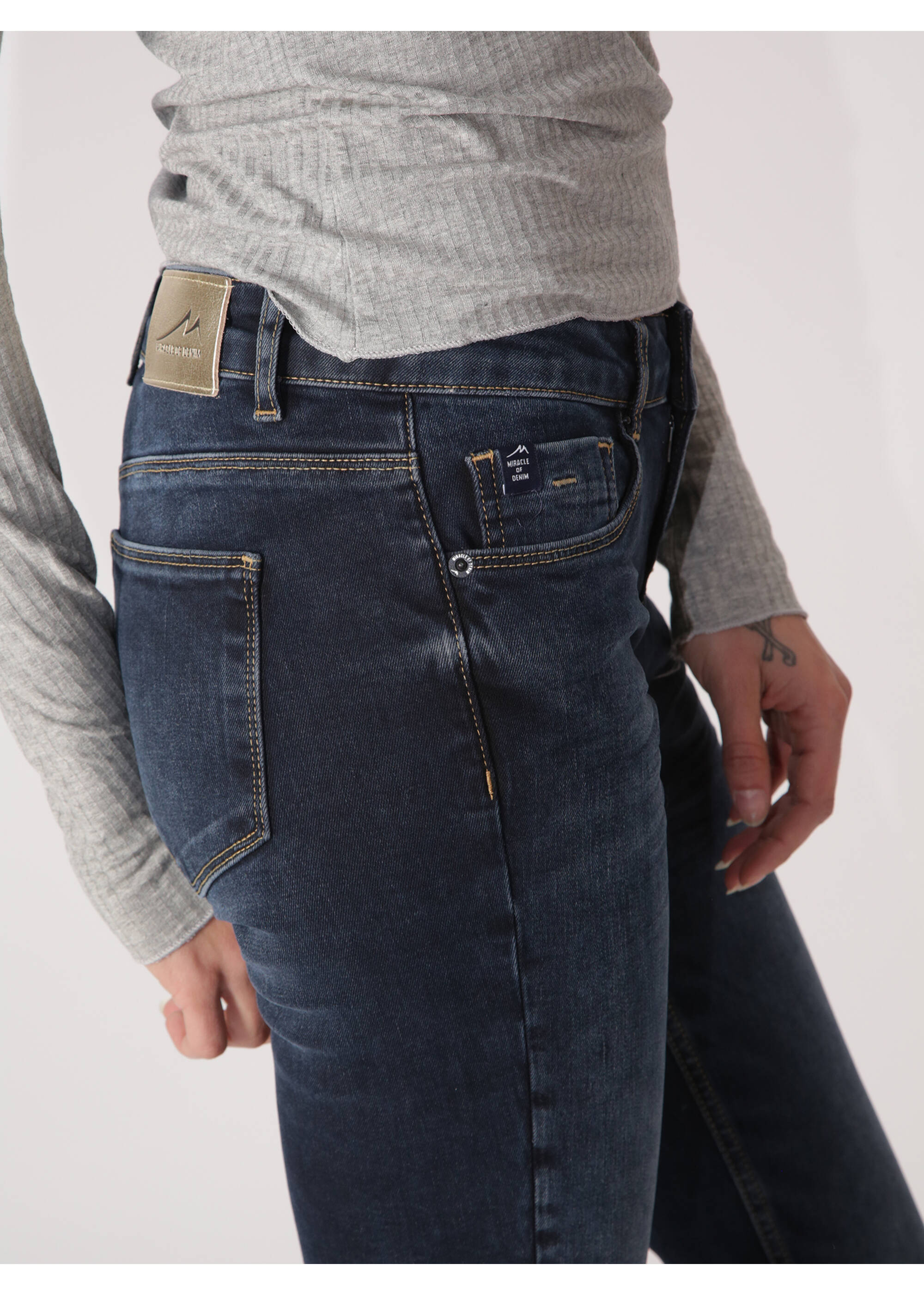 MOD JEANS SINA Jeans - Midnight Indigo Stitch - AU22-2015.3767 von MOD Jeans