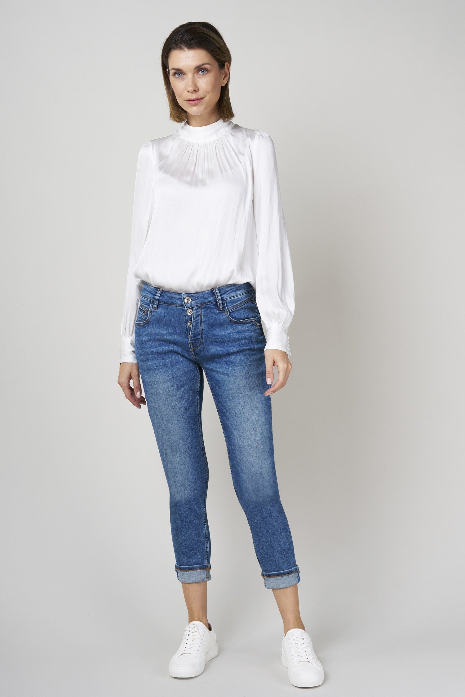 BLUE FIRE Gigi Slim Tapered Jeans - Sunlit Stone Blue - 1112.261 von Blue Fire