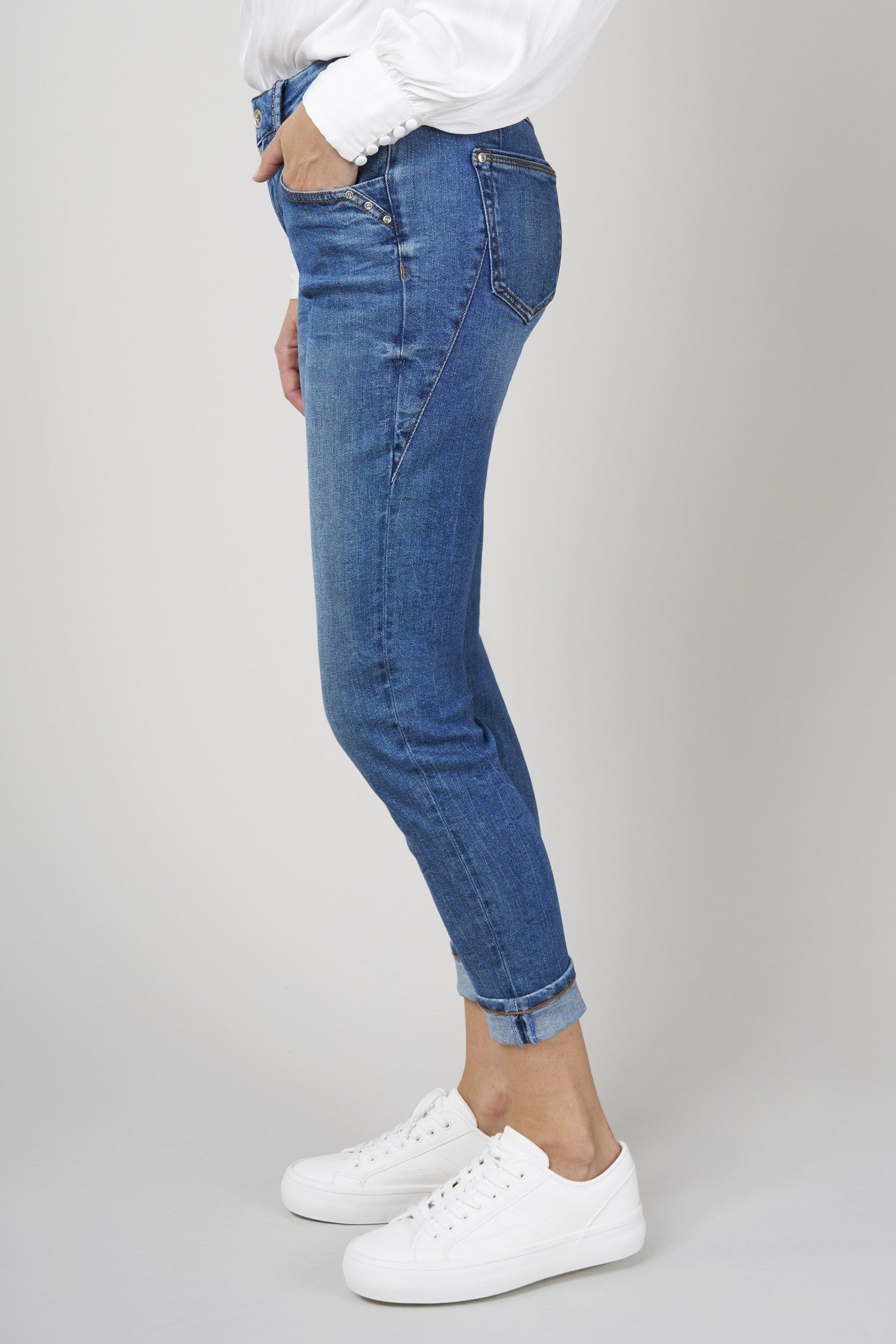 BLUE FIRE Gigi Slim Tapered Jeans - Sunlit Stone Blue - 1112.261 von Blue Fire