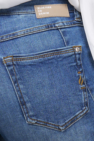 BLUE FIRE Gigi Slim Tapered Jeans - Sunlit Stone Blue - 1112.261
