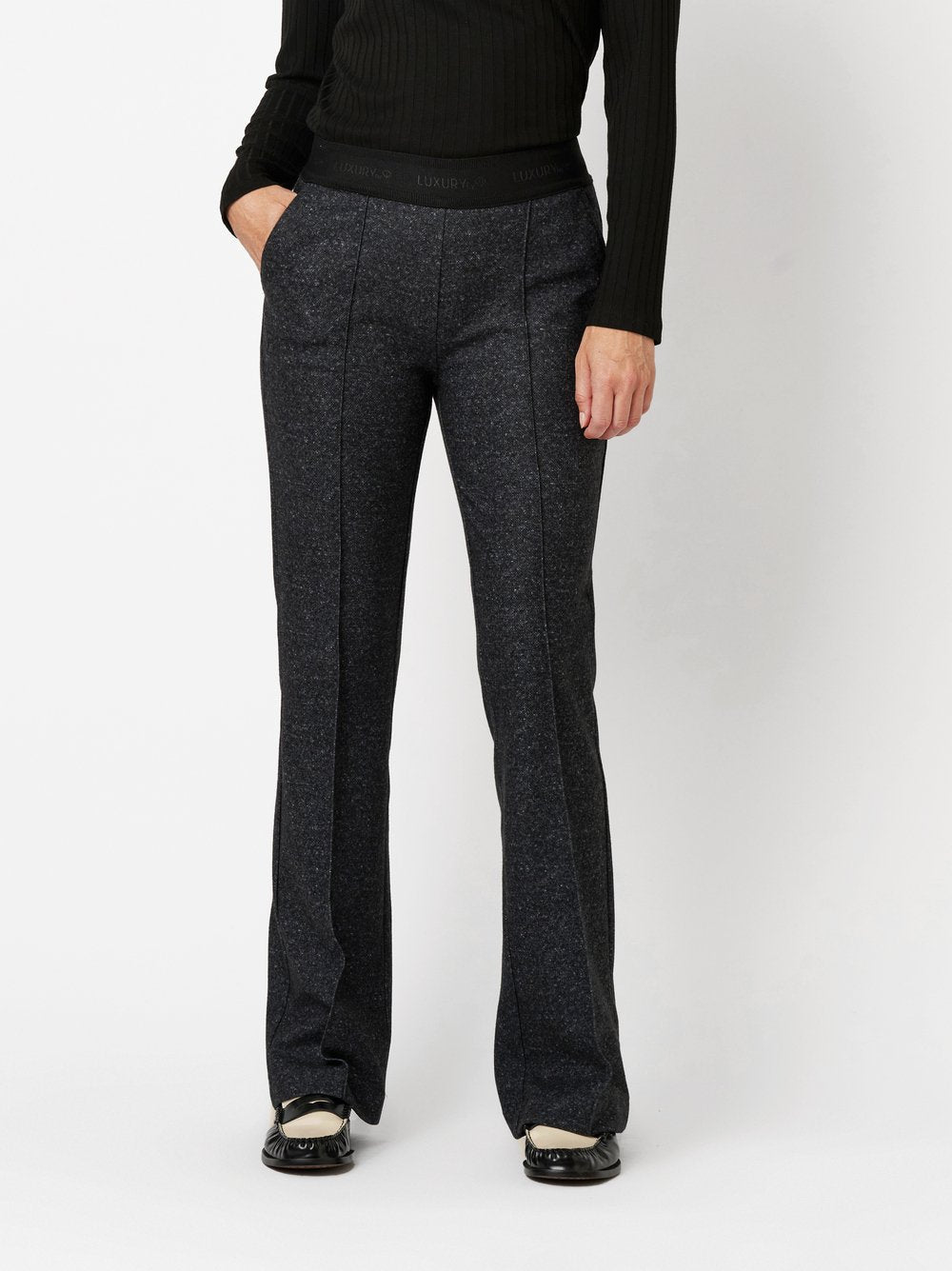 TONI JENNY Flared Luxury - Obsidian Speckle - 1-1213-40-68007.088