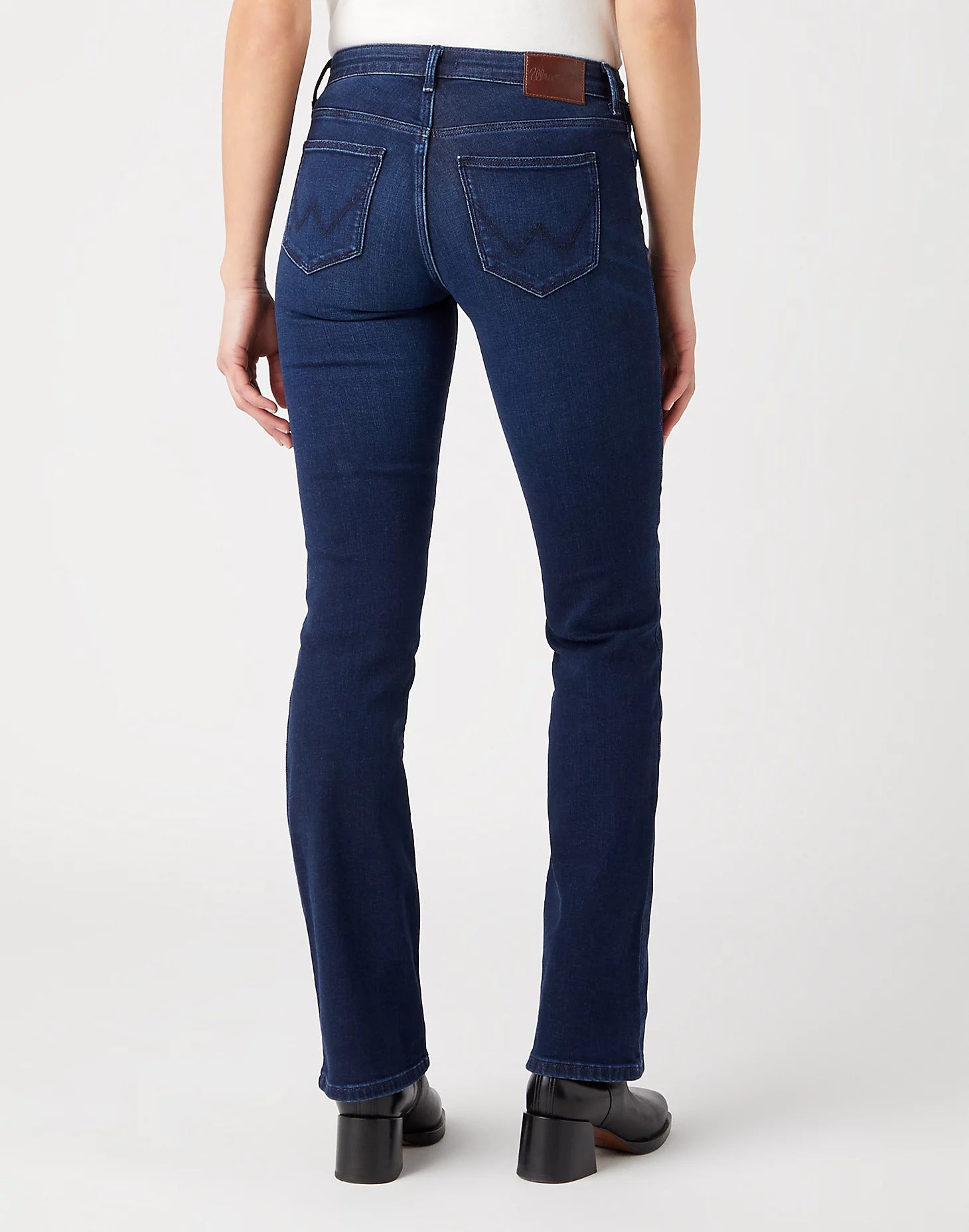 WRANGLER Bootcut - Deep Sapphire Blue - 112342797