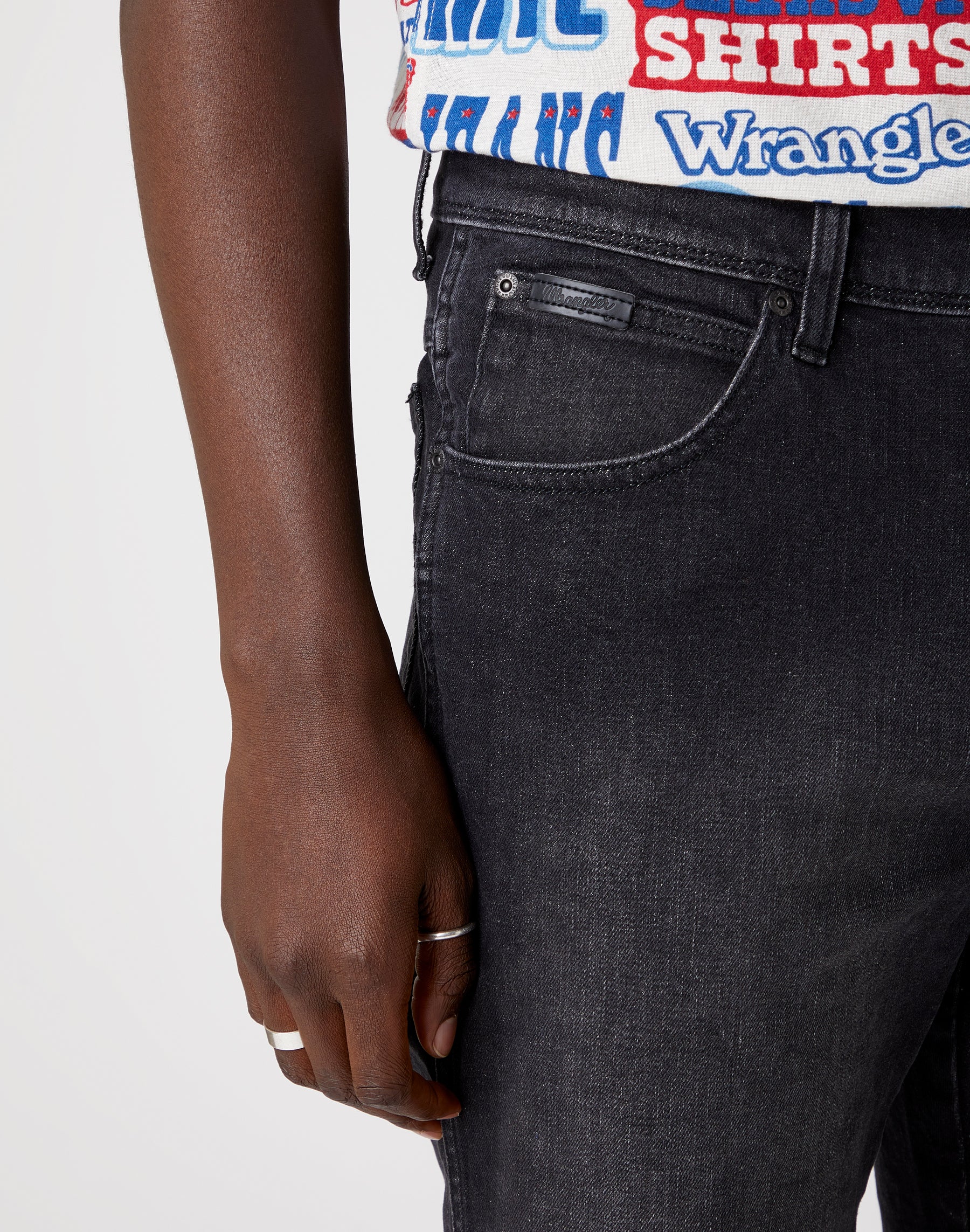 WRANGLER Texas Shorts - Midnight Stone Black - W11CHT120 von Wrangler