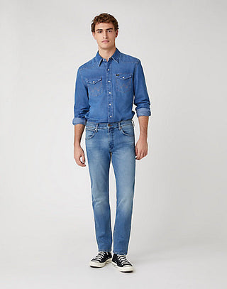 WRANGLER Greensboro Five Pocket - Horizon Wash Blue - W15QQ892R
