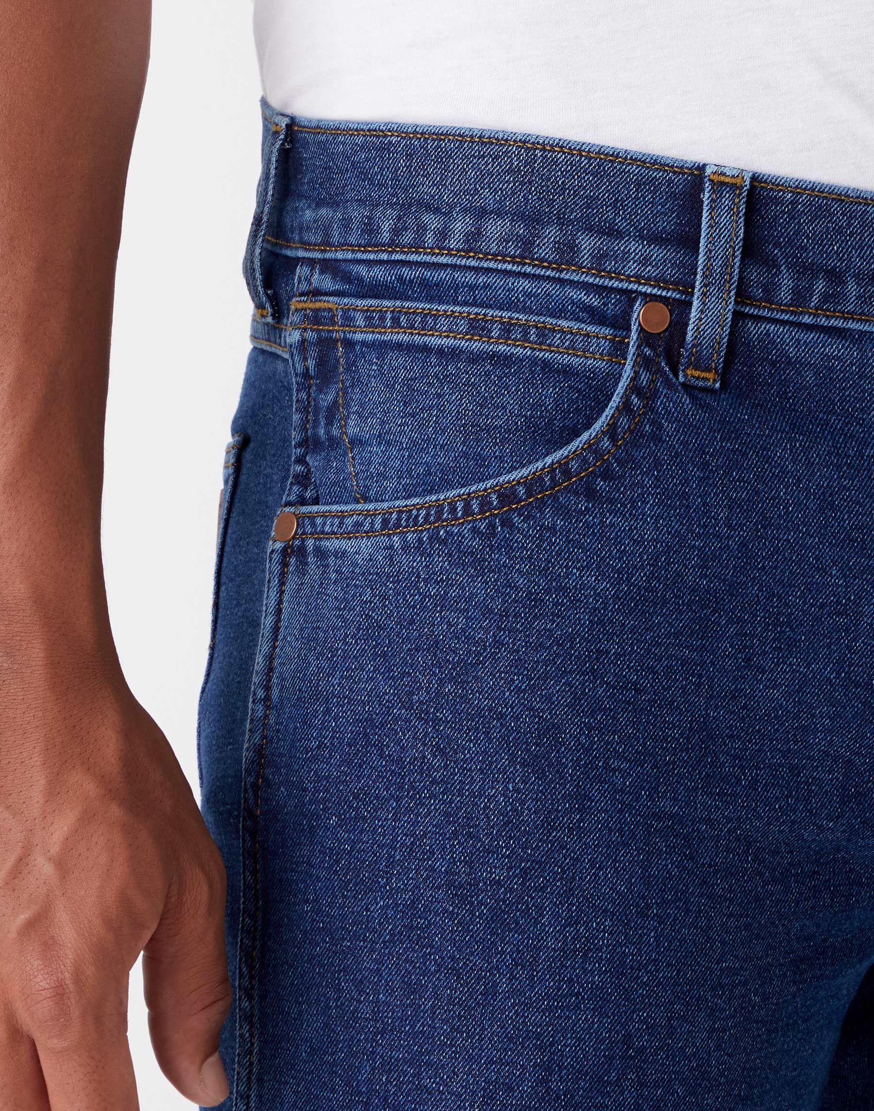 WRANGLER GREENSBORO ride on Straight Jeans - Deep Harbor Blue - W15QU5225 von Wrangler