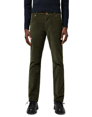 WRANGLER GREENSBORO Cordhose - Moss Heritage - 112371011