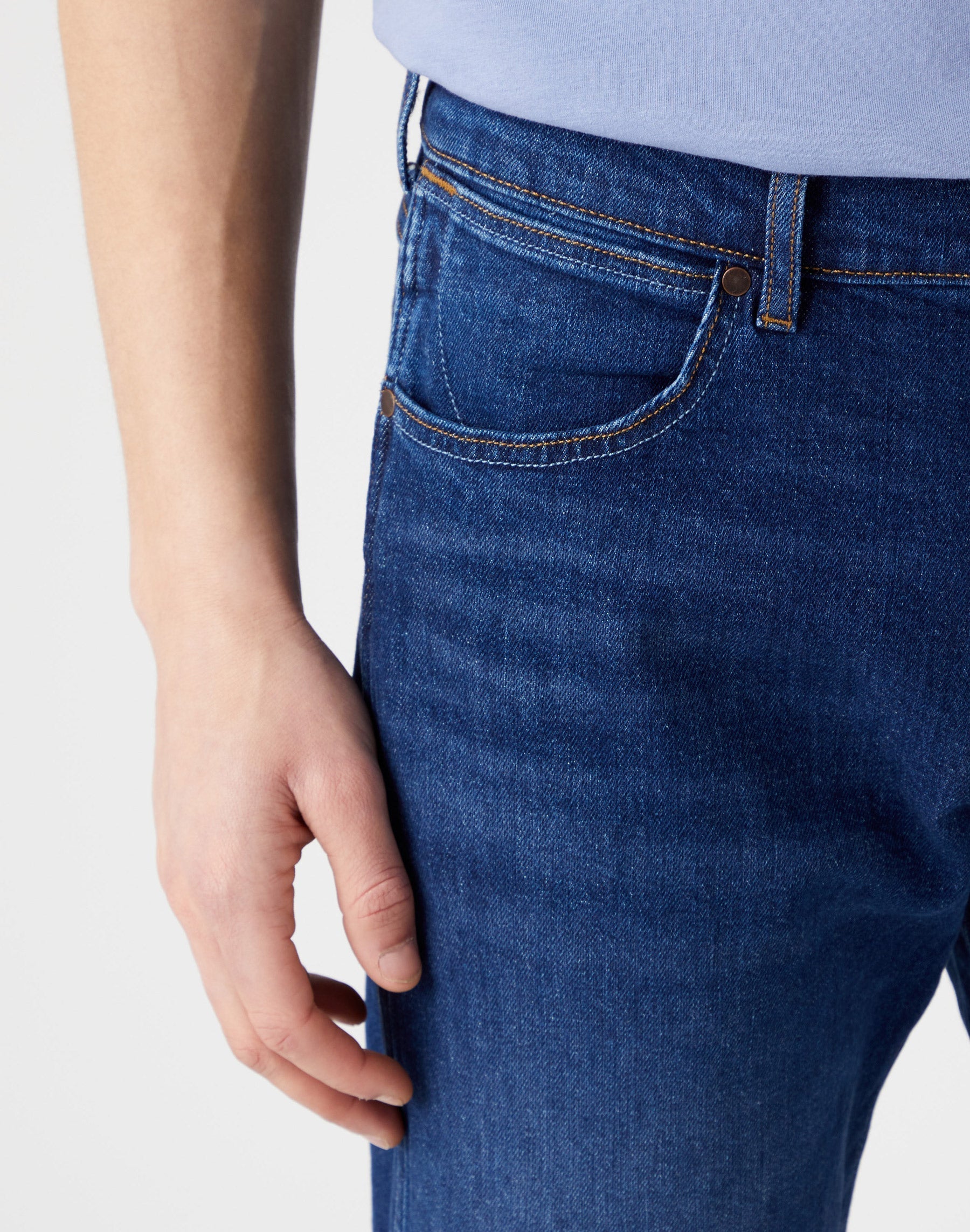 WRANGLER FRONTIER Five Pocket - Ocean Dusk Blue - W16VJX20C von Wrangler